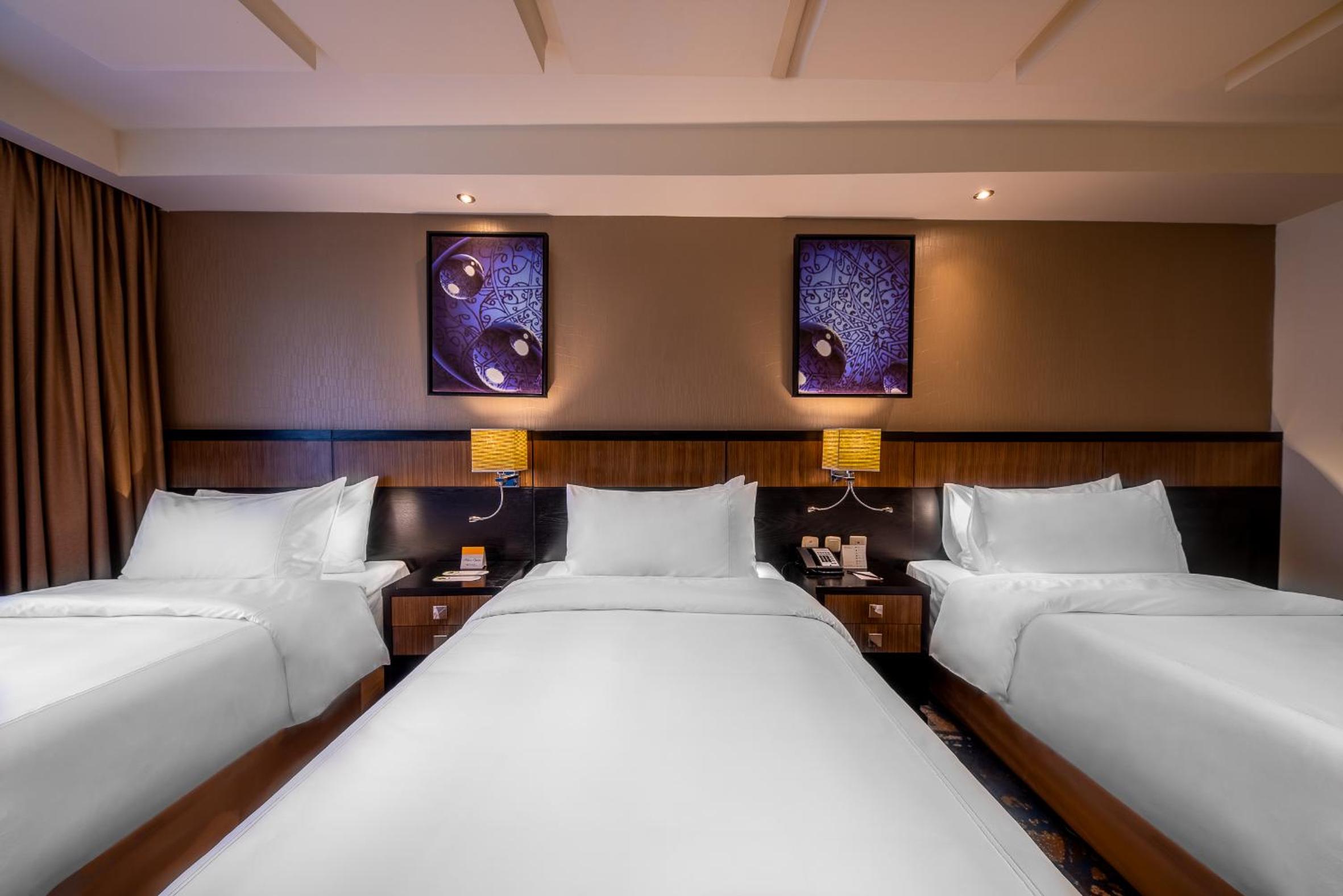 Superior Triple room City View photo 3