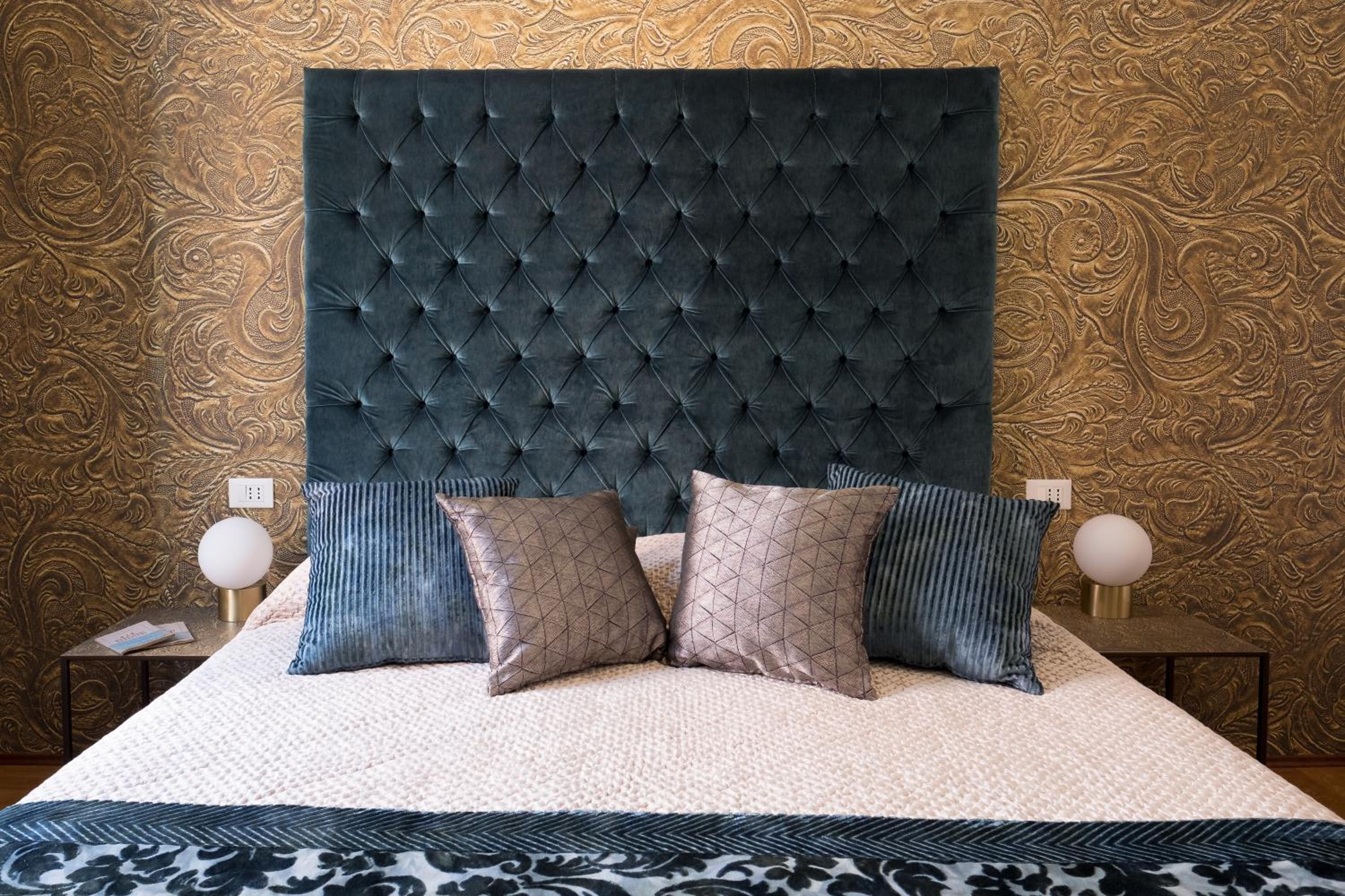 King Room with Balcony photo 1