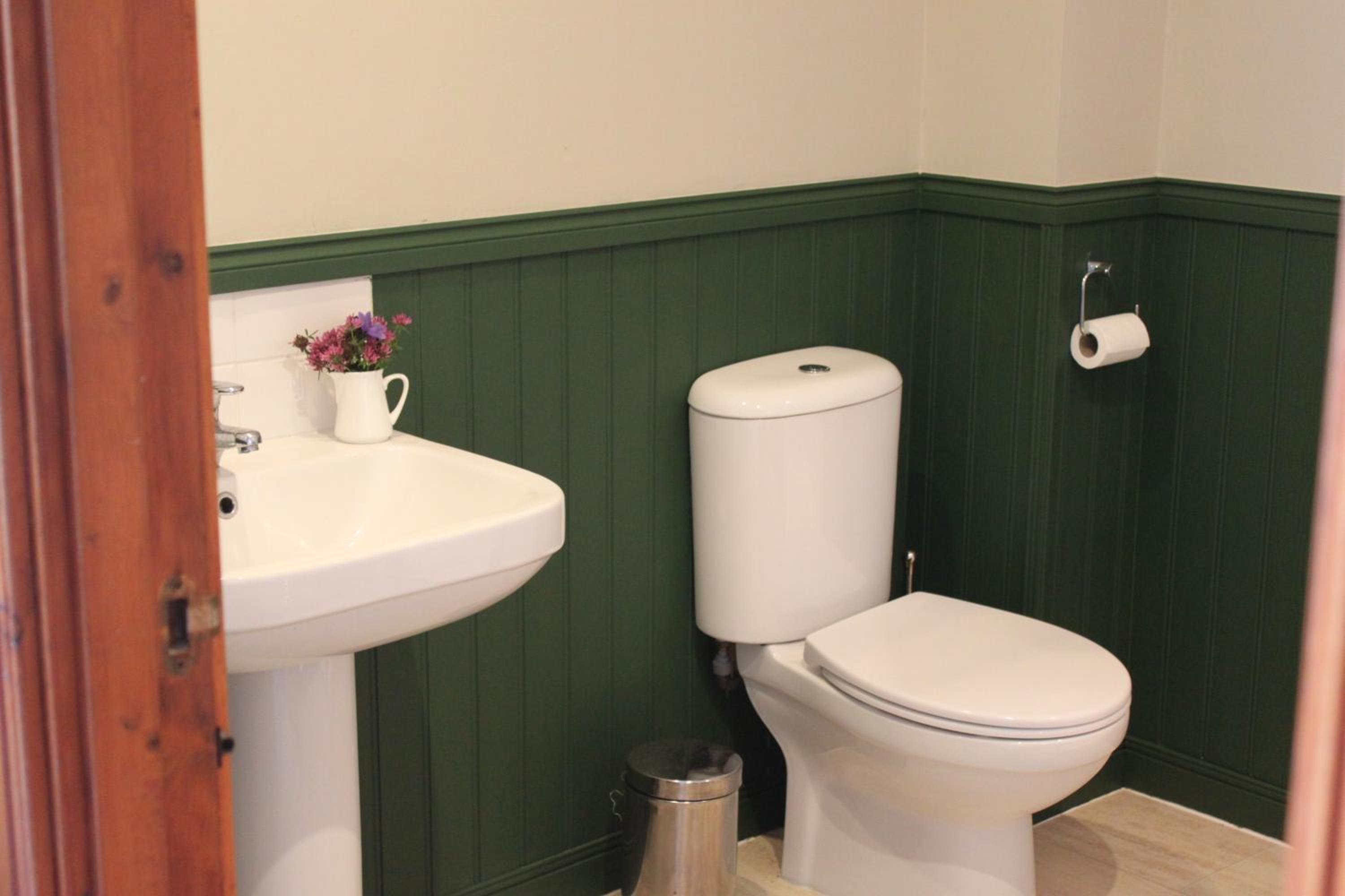 Deluxe Double Room with Shower - Photo 2