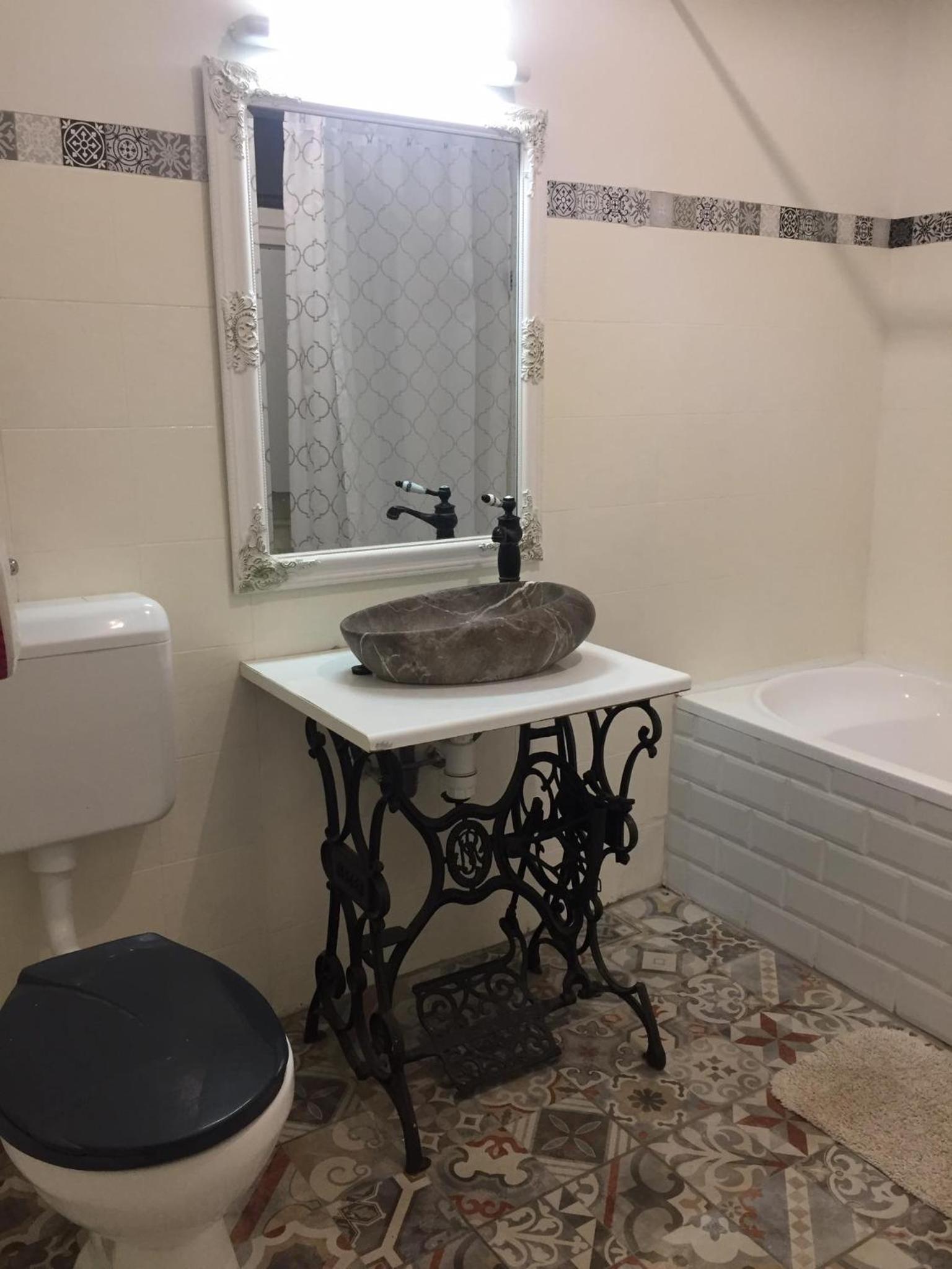 Four-Bedroom House - Photo 16