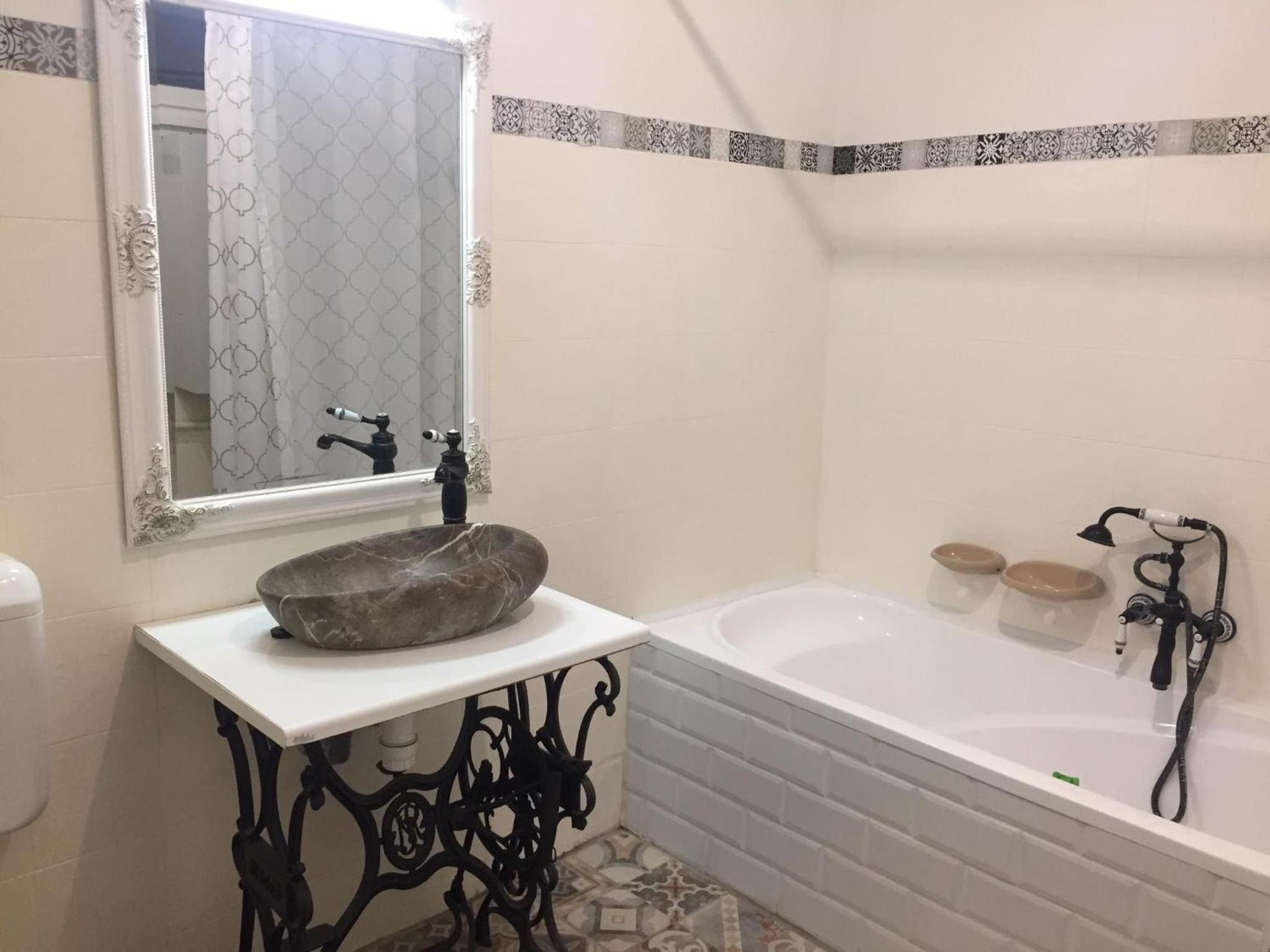 Four-Bedroom House - Photo 18