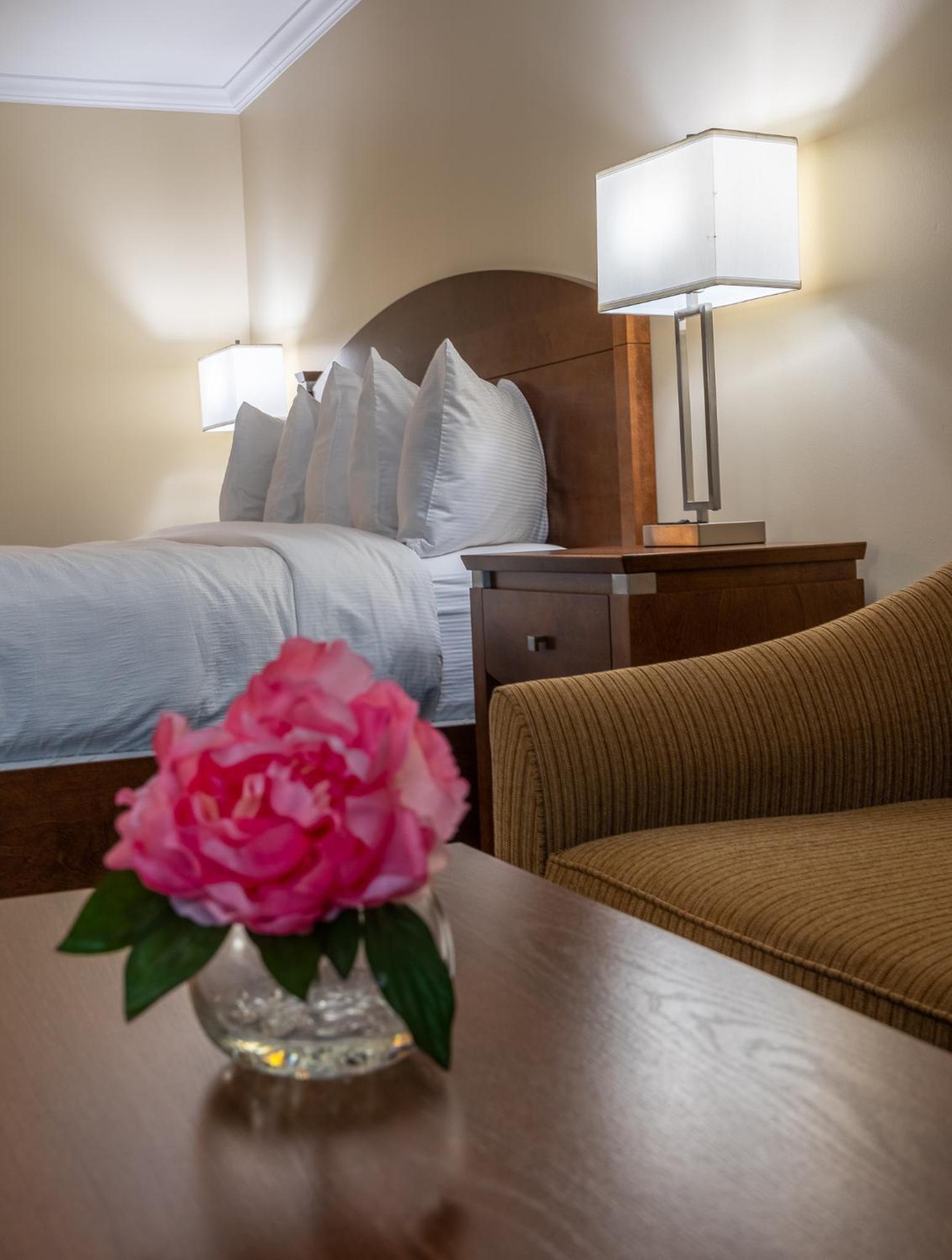 Queen Suite with Sea View