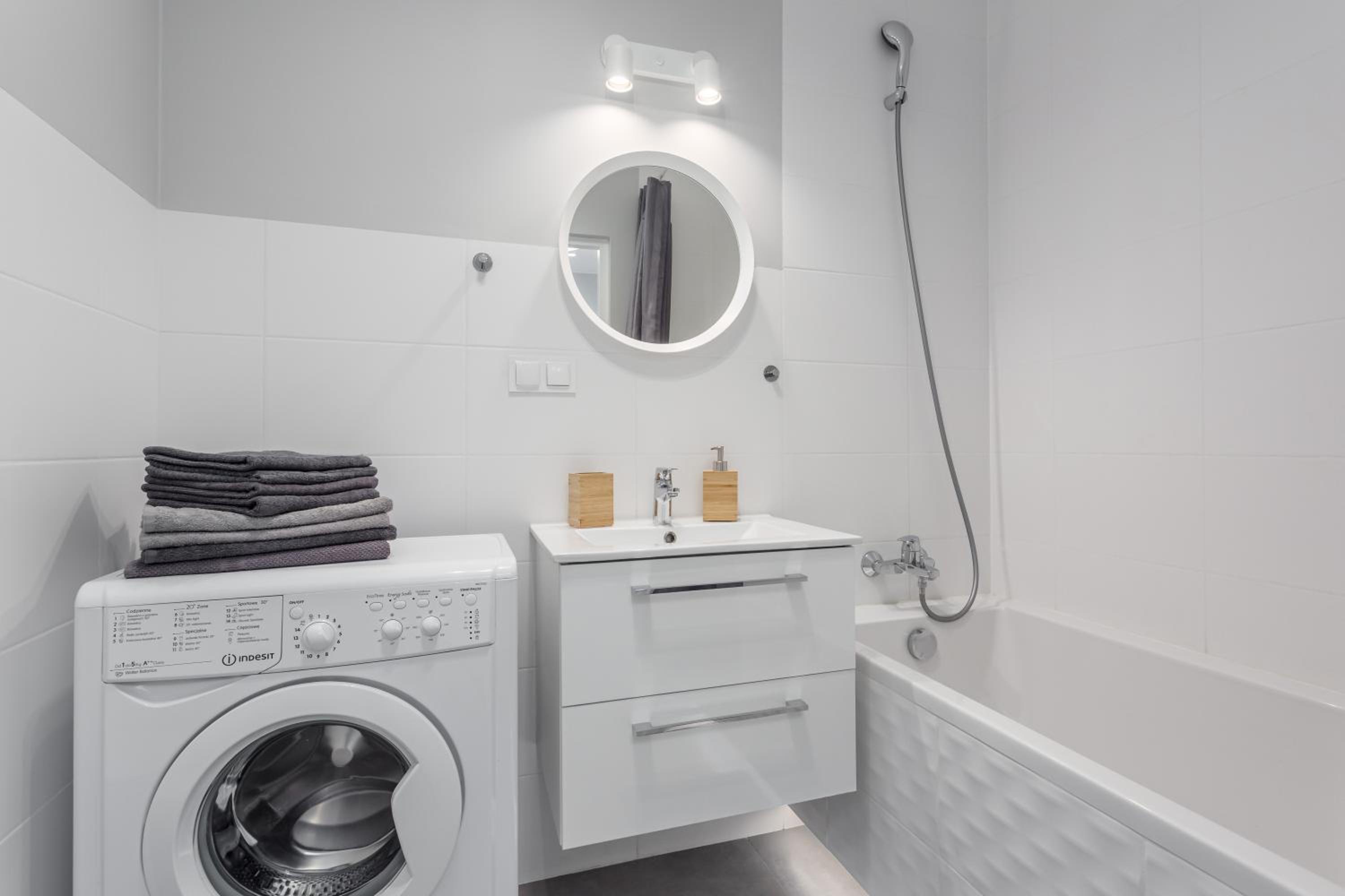 One-Bedroom Apartment - Photo 19