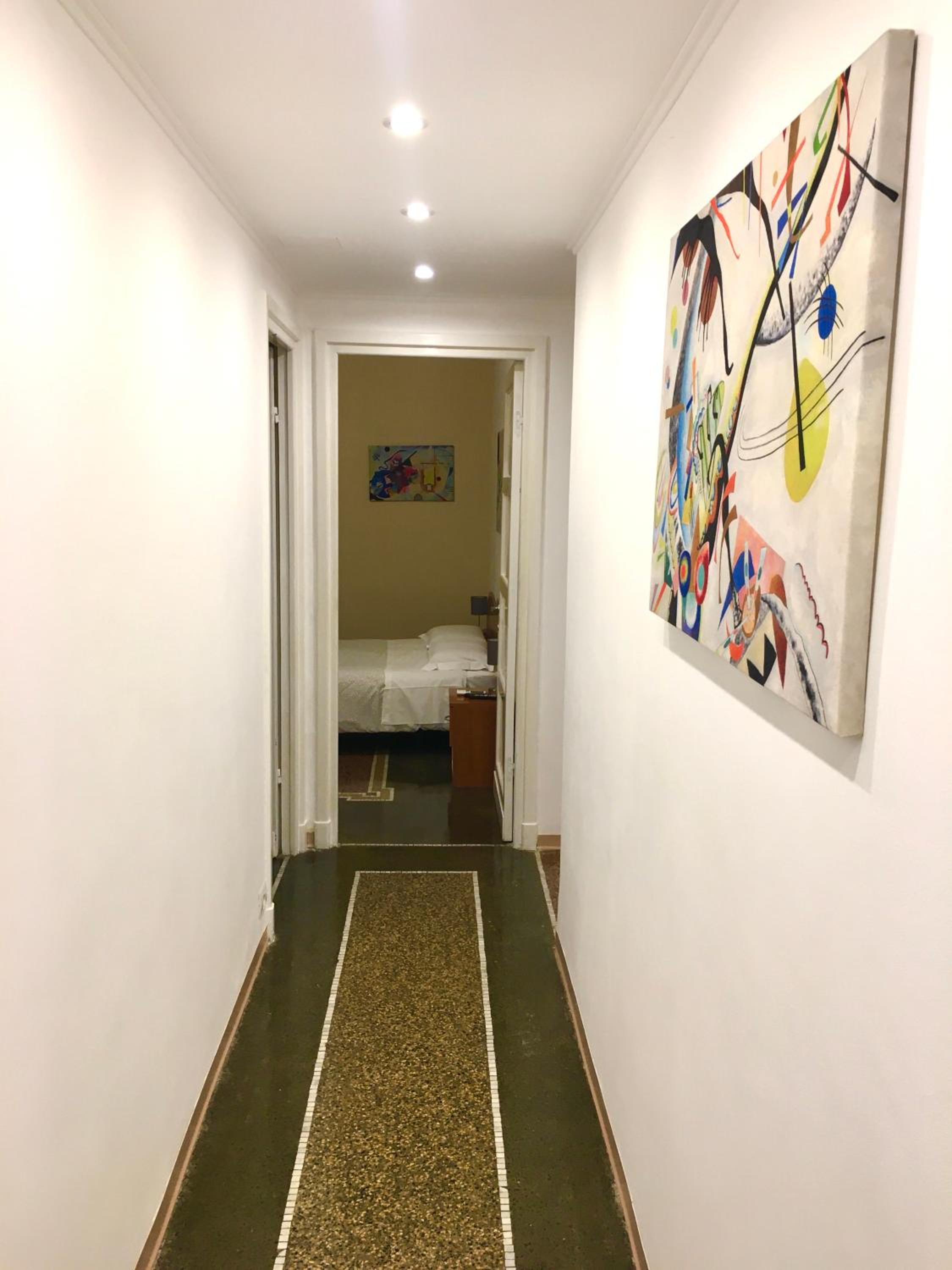 Apartment - Photo 23