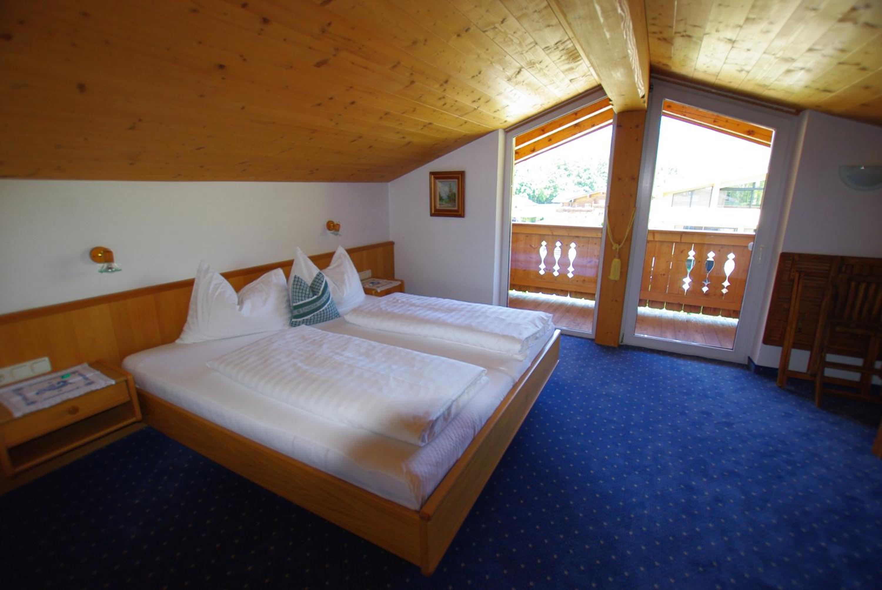 Double Room - Photo 2
