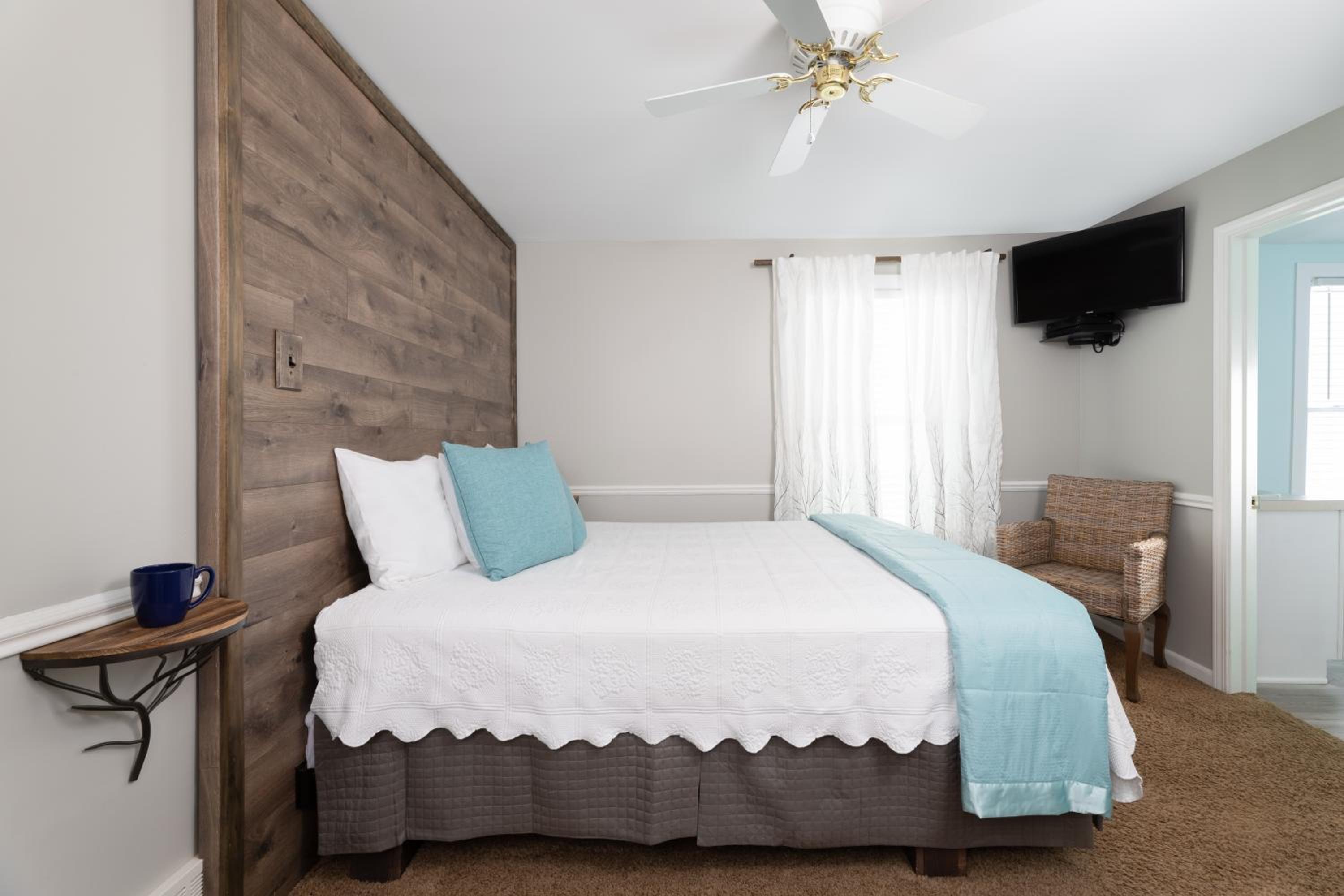 Standard Queen Room photo 1