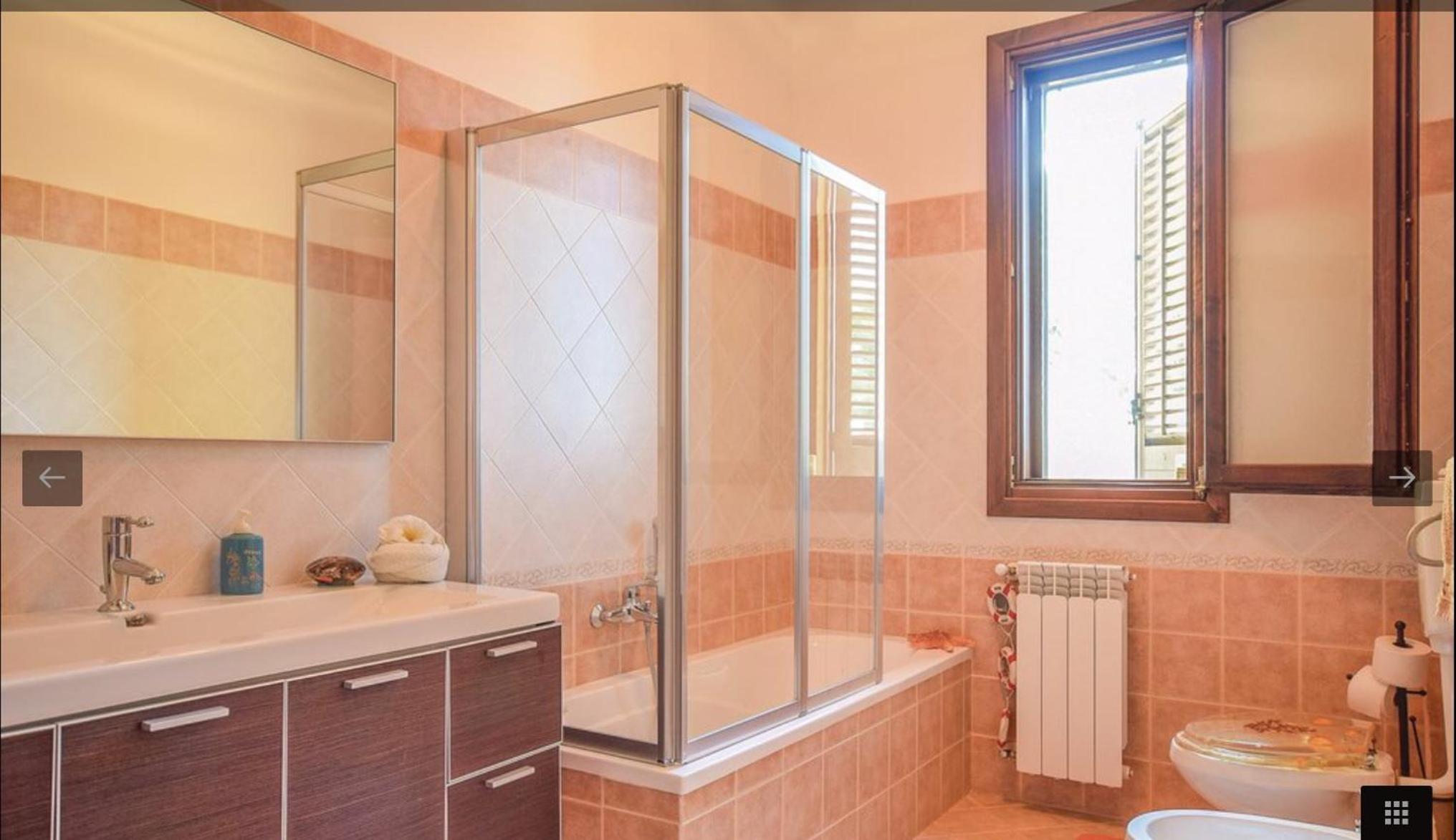 Three-Bedroom Villa photo 1