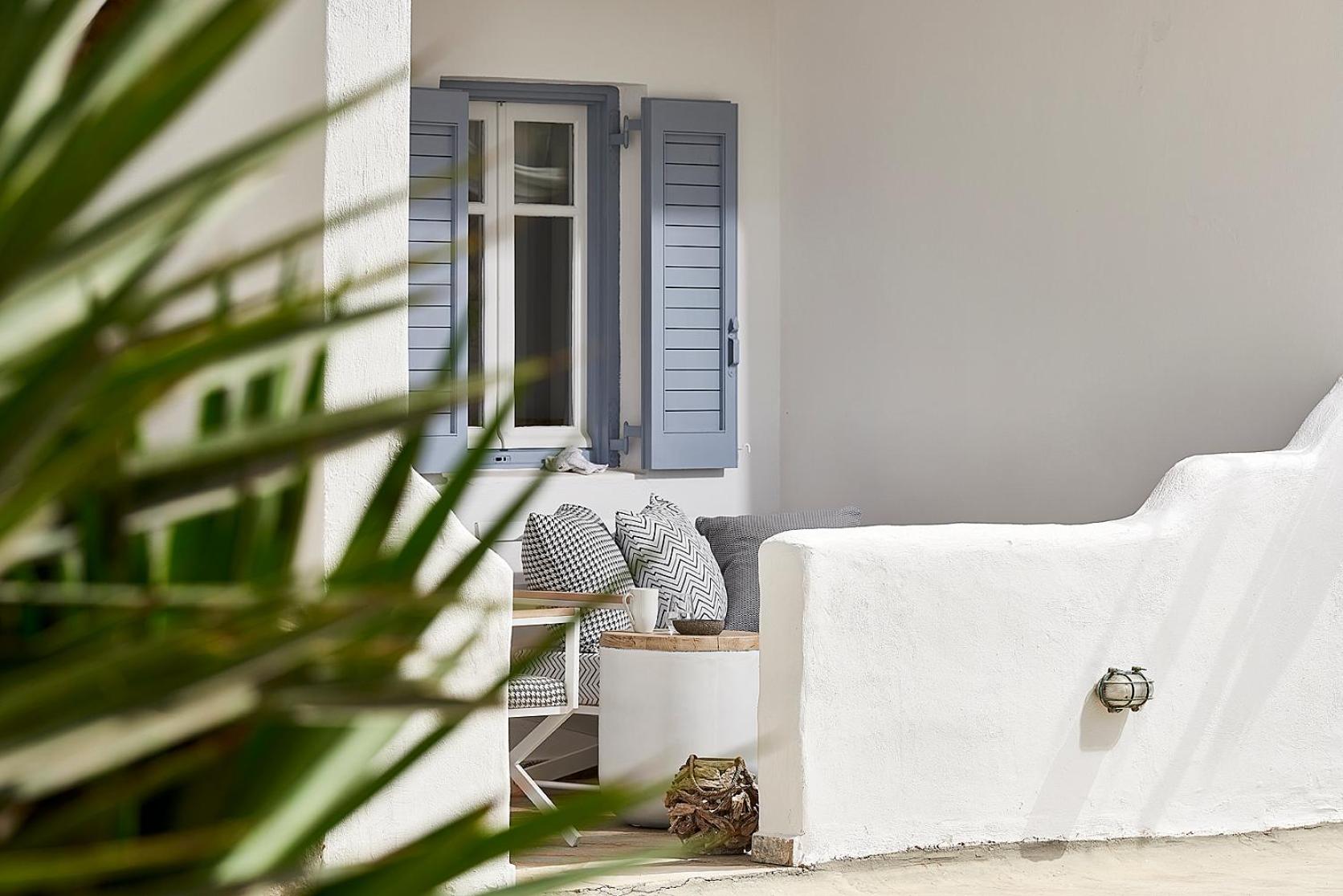 Deluxe Double Room with Garden View - Photo 11