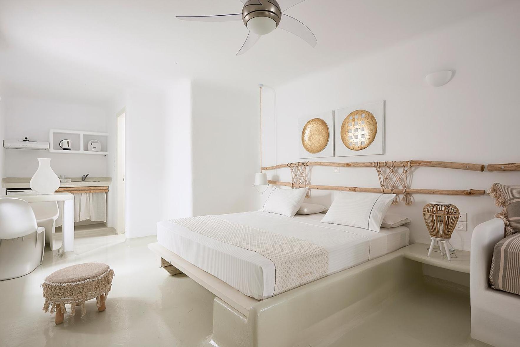 Deluxe Double Room with Garden View - Photo 14