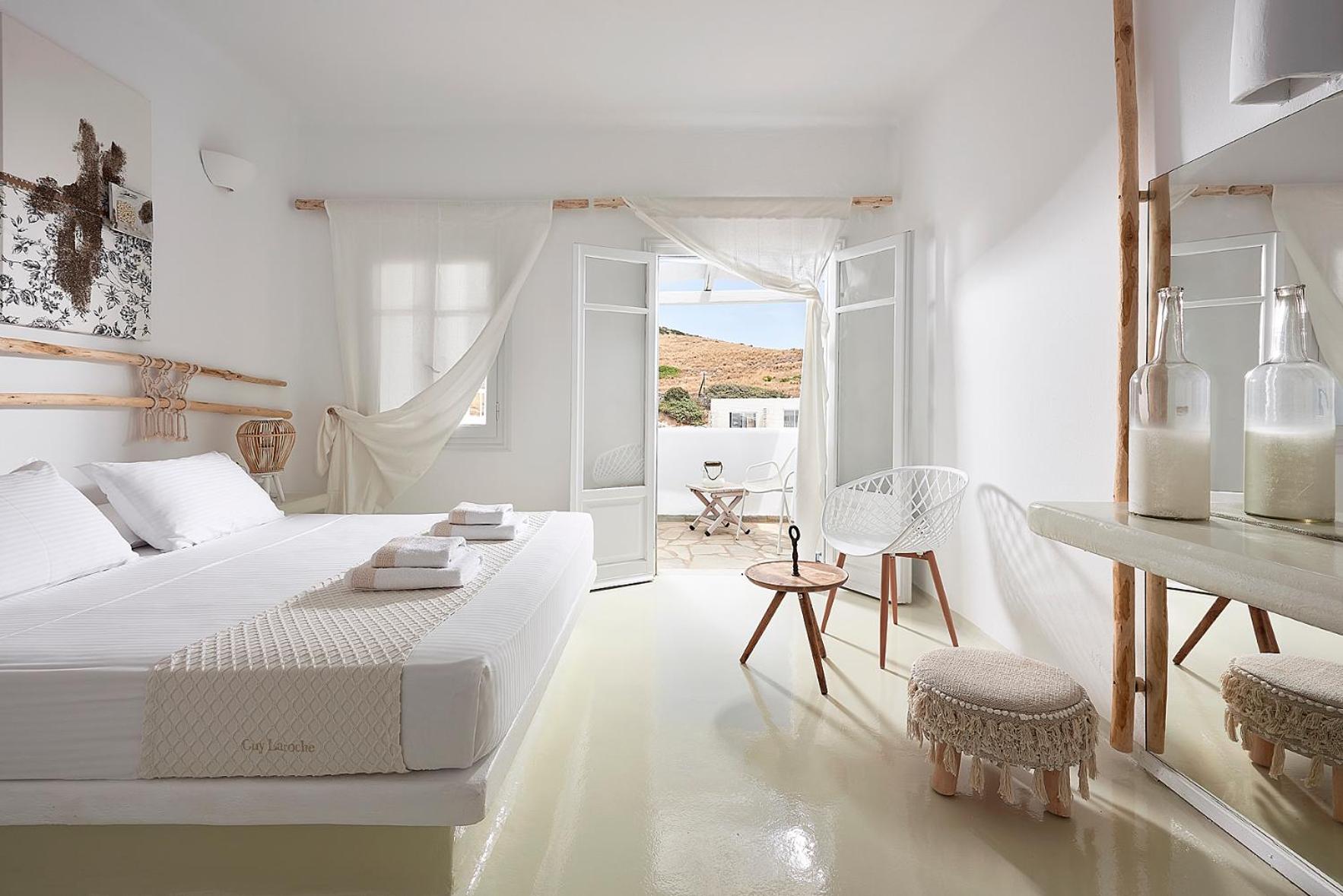 Deluxe Double Room with Garden View - Photo 5