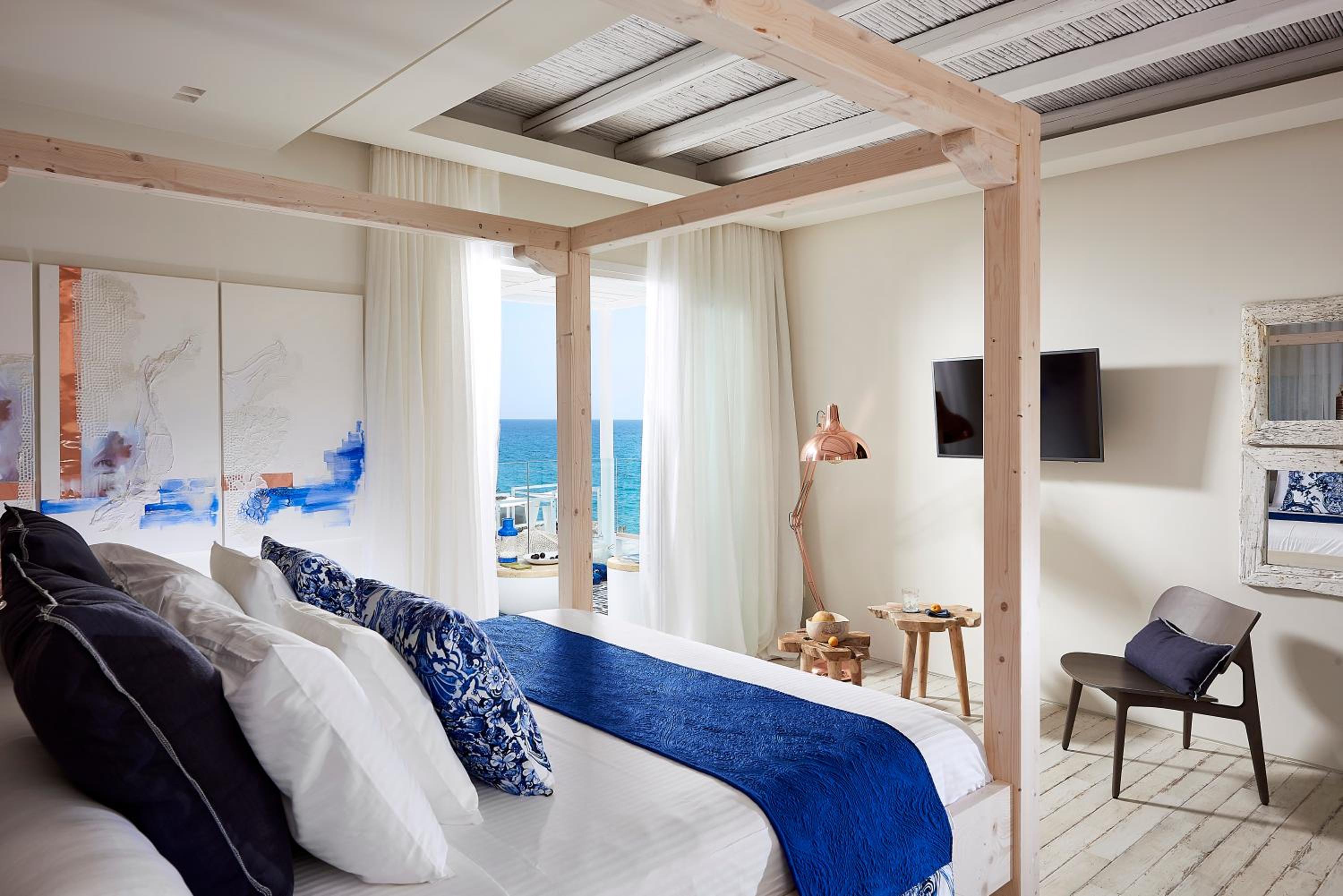 Superior Suite with Sea View photo 3
