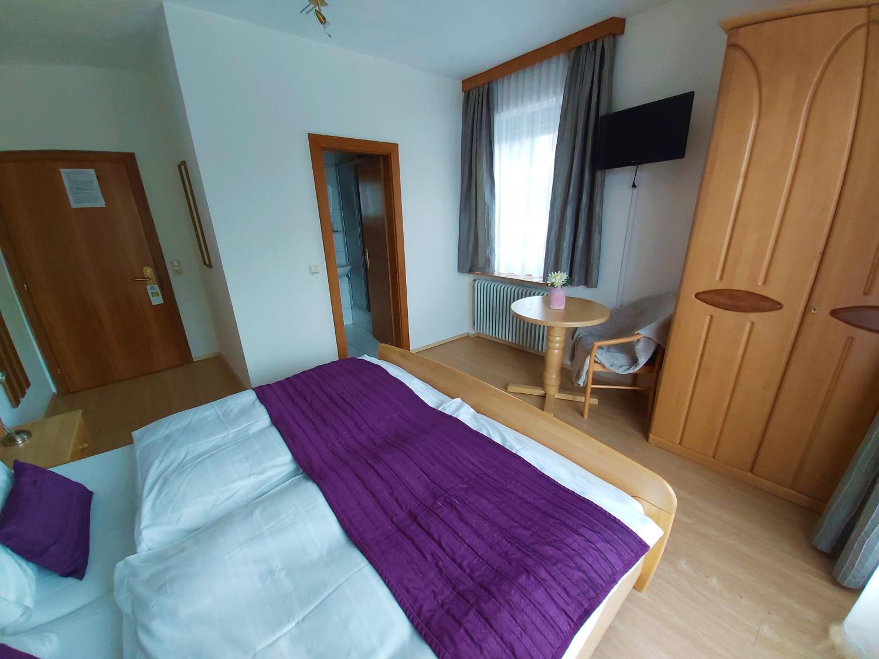 Double Room with Balcony photo 3