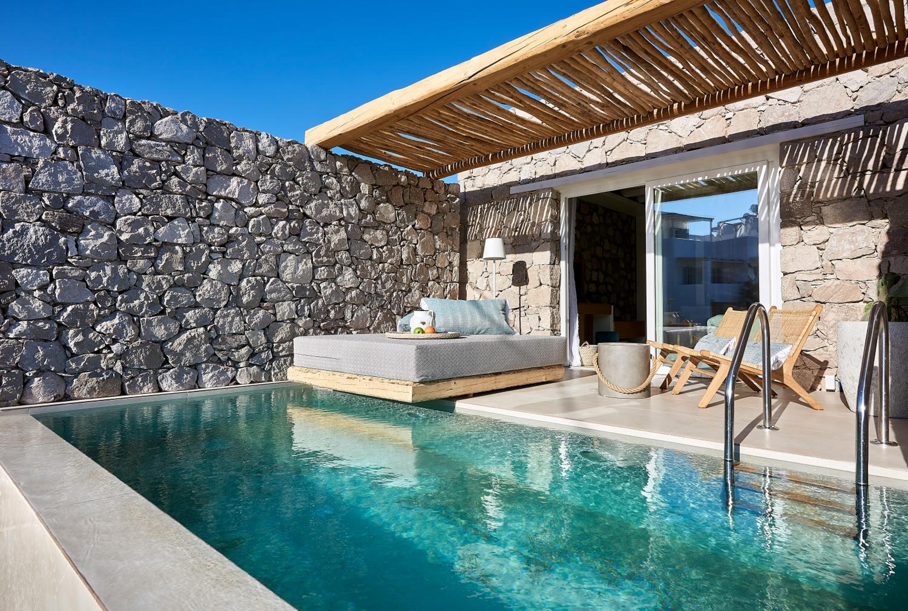 Superior Suite with Private Pool - Photo 22