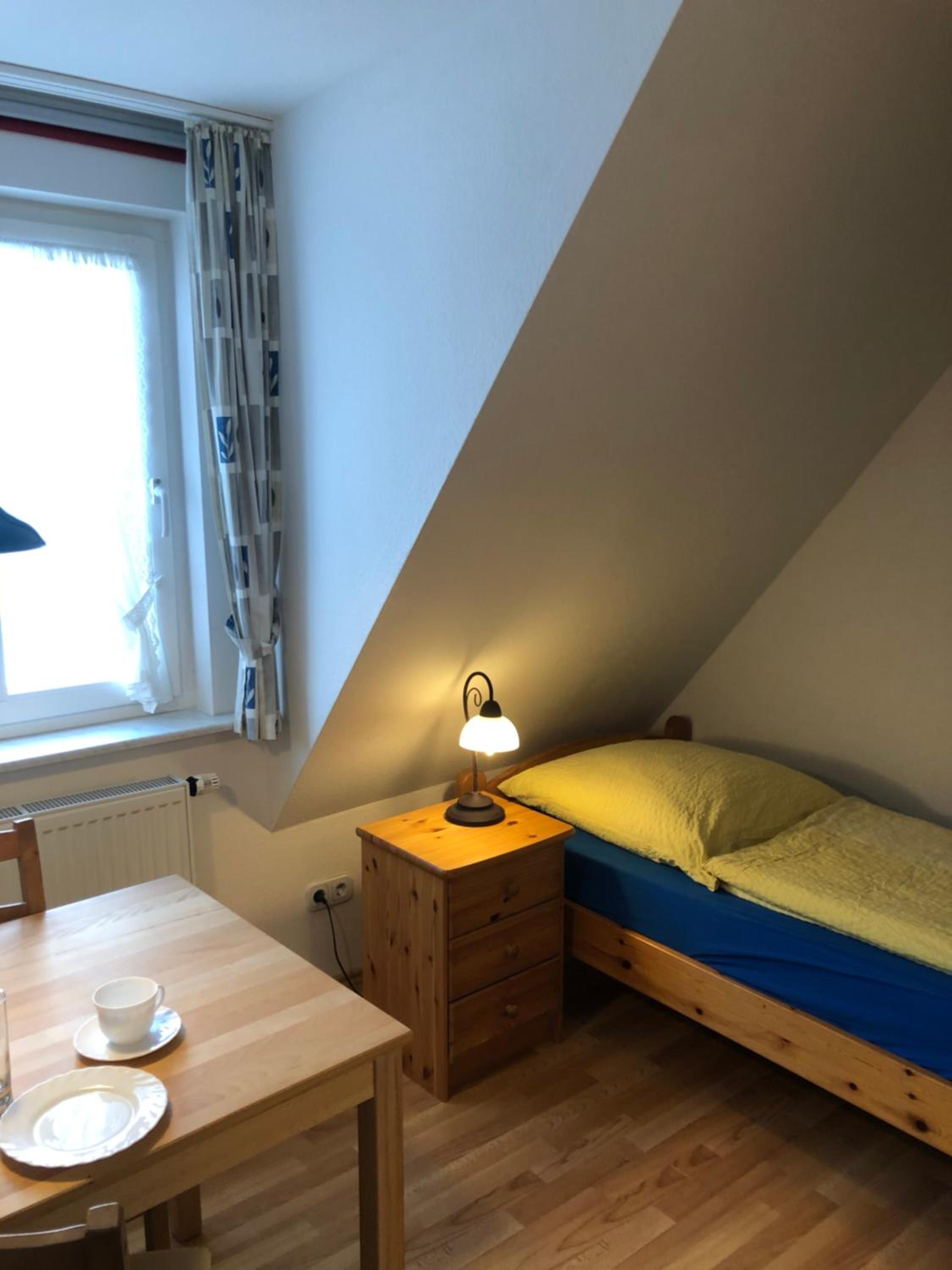 Single Room with Bathroom photo 2
