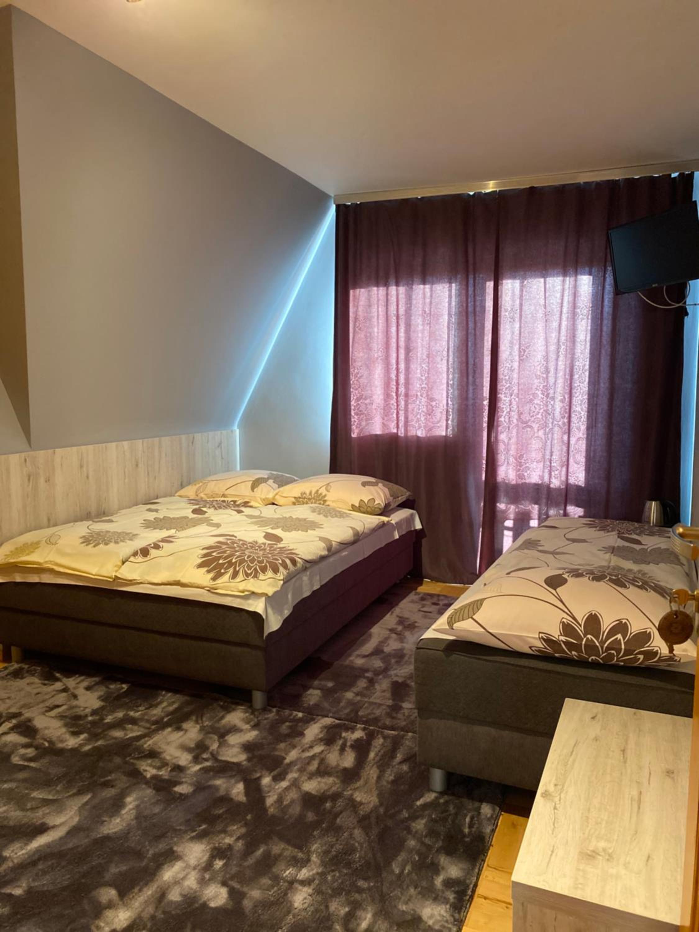 Family Room with Balcony - Photo 6