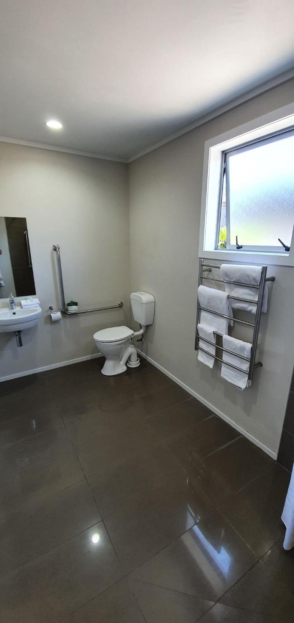 Double Room - Disability Access photo 2