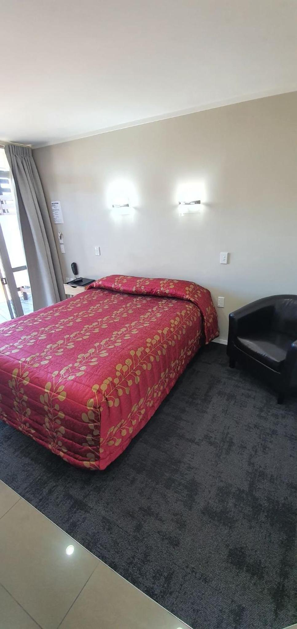 Twin Studio Suite photo 1