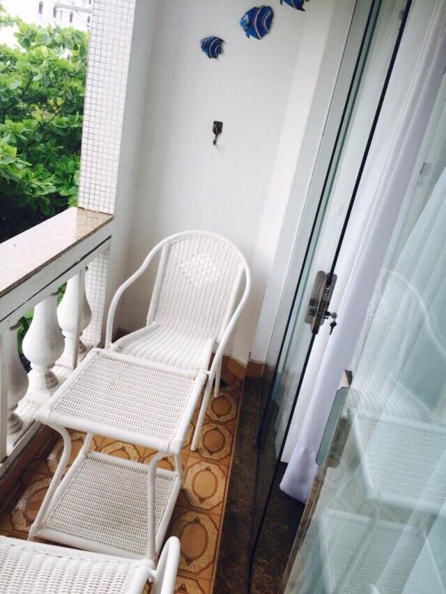 Apartment with Balcony - Photo 4