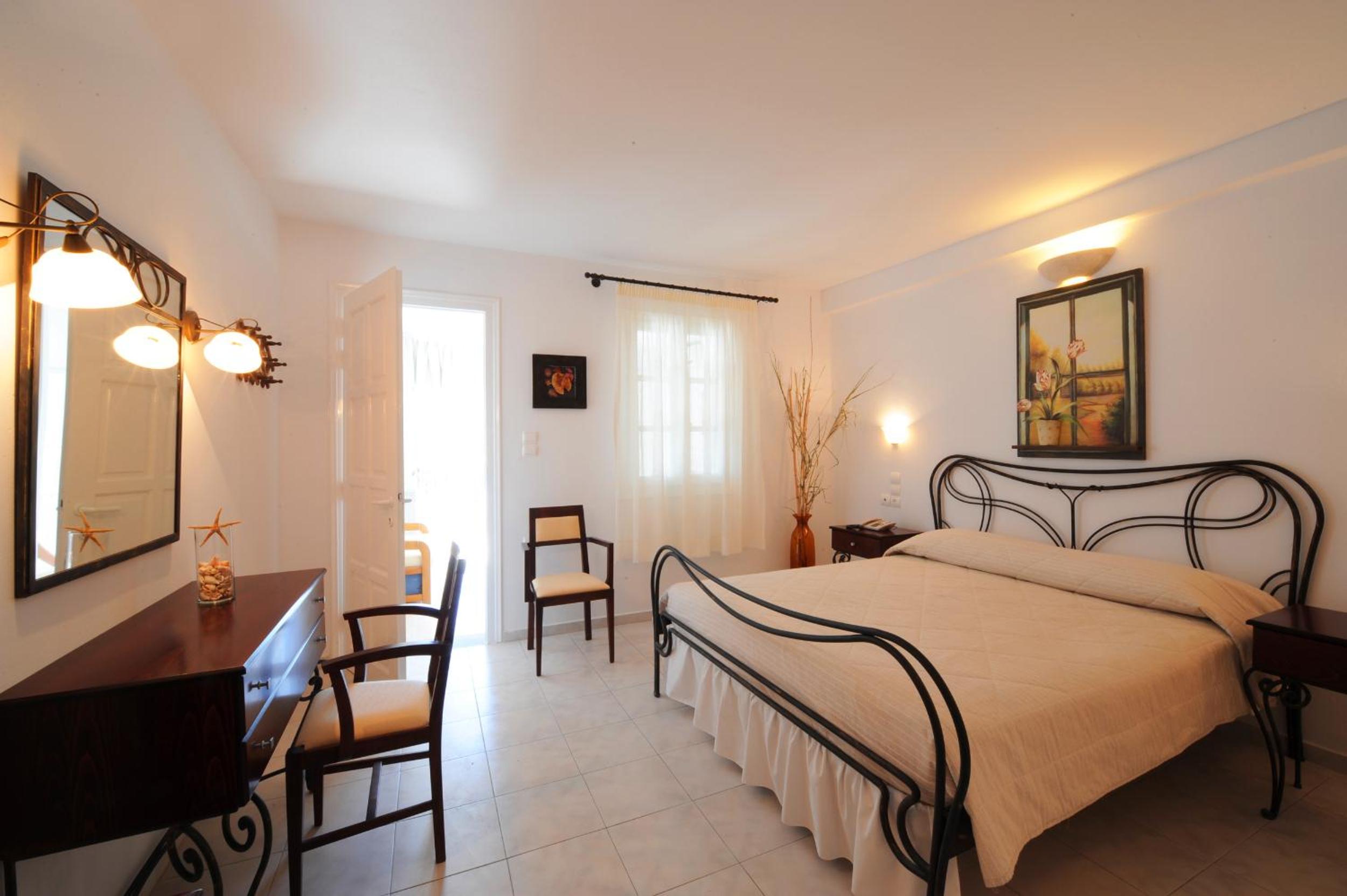 One-Bedroom Apartment with Sea View