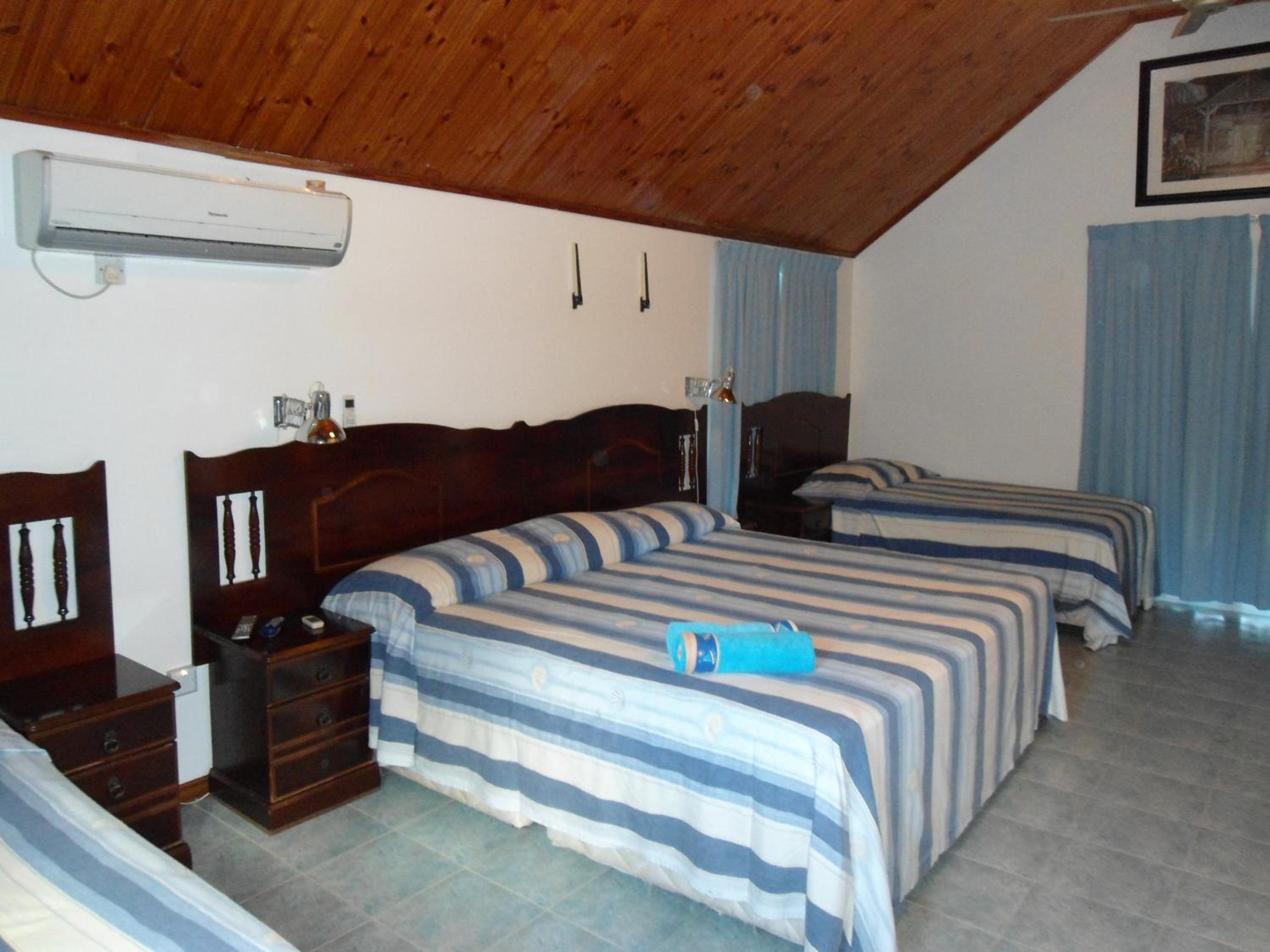 Three-Bedroom House- Villa Adam