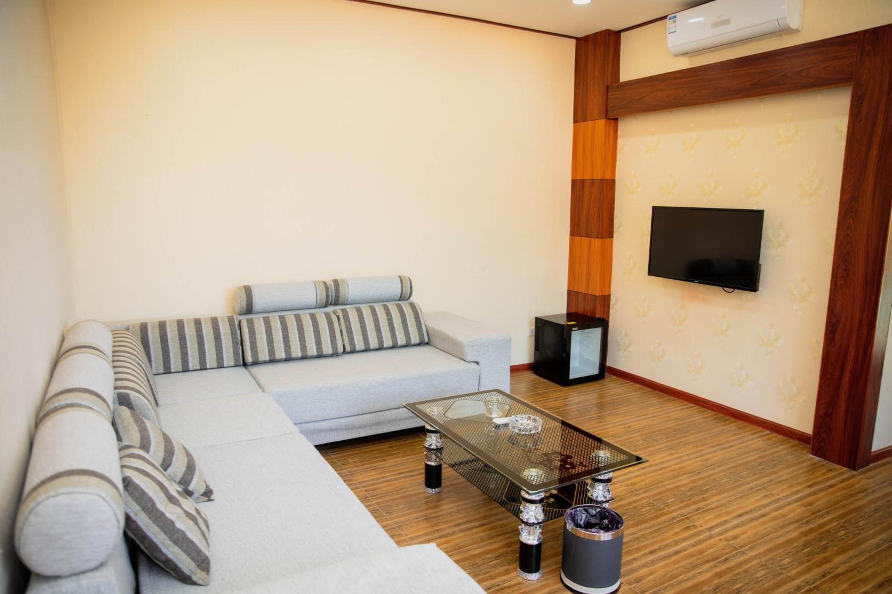 Deluxe Suite photo 3