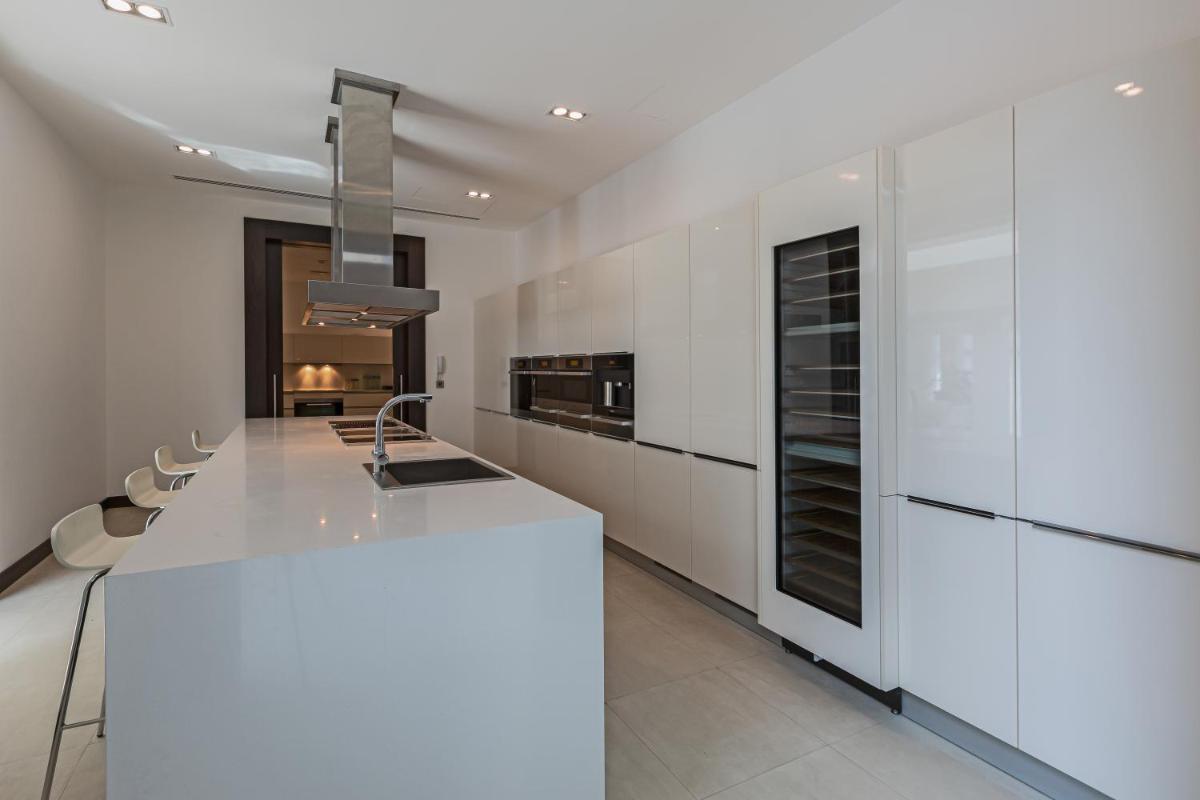 Villa photo 3