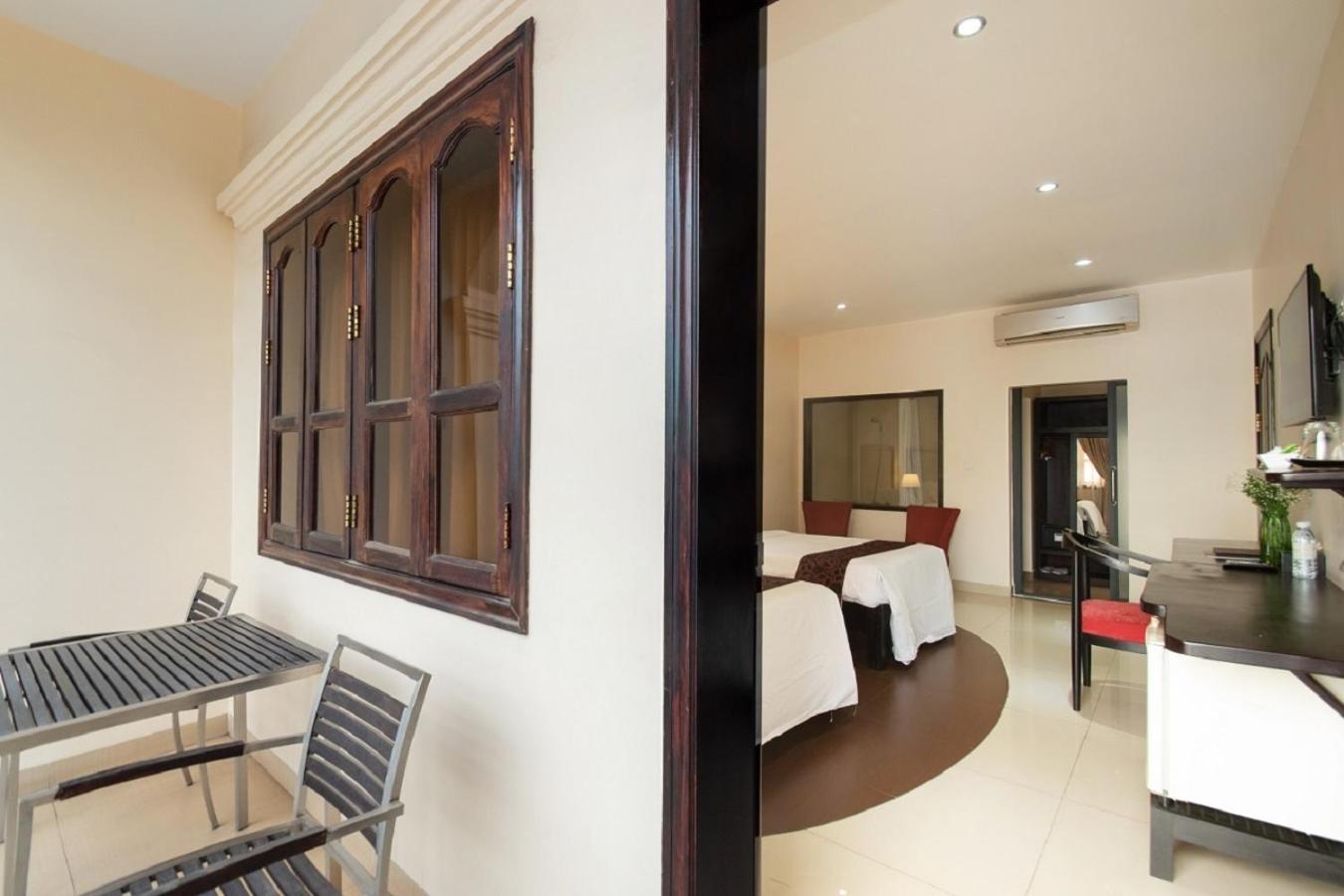 Deluxe Twin – Balcony - Photo 5