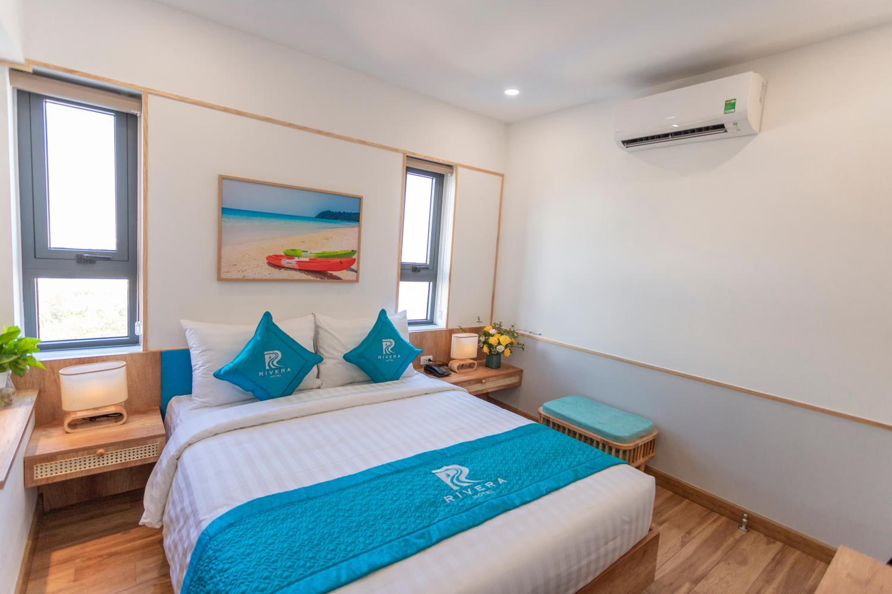 Standard Double Room with Window photo 2
