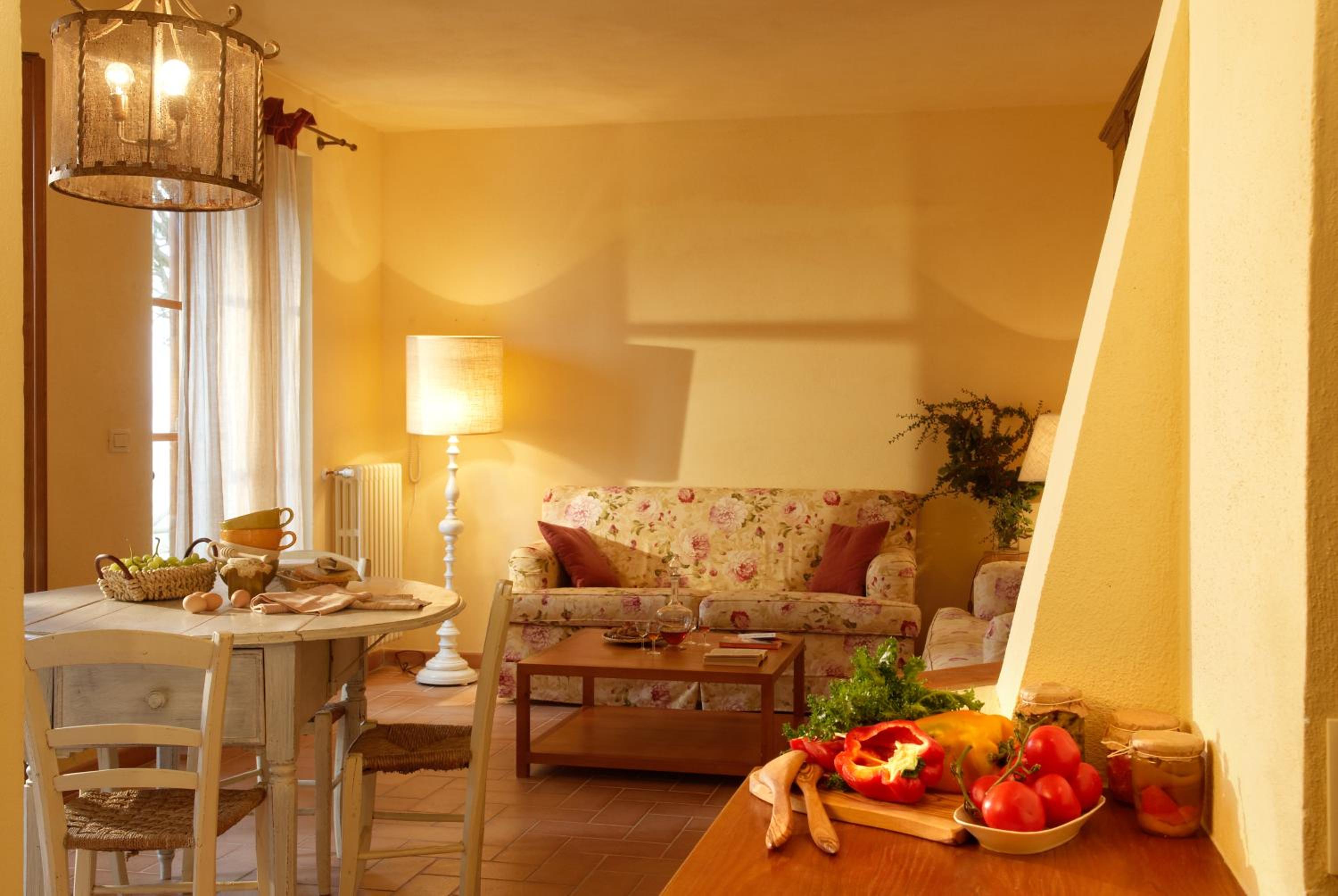 Two Bedroom Apartment with Patio (5 Adults) photo 2
