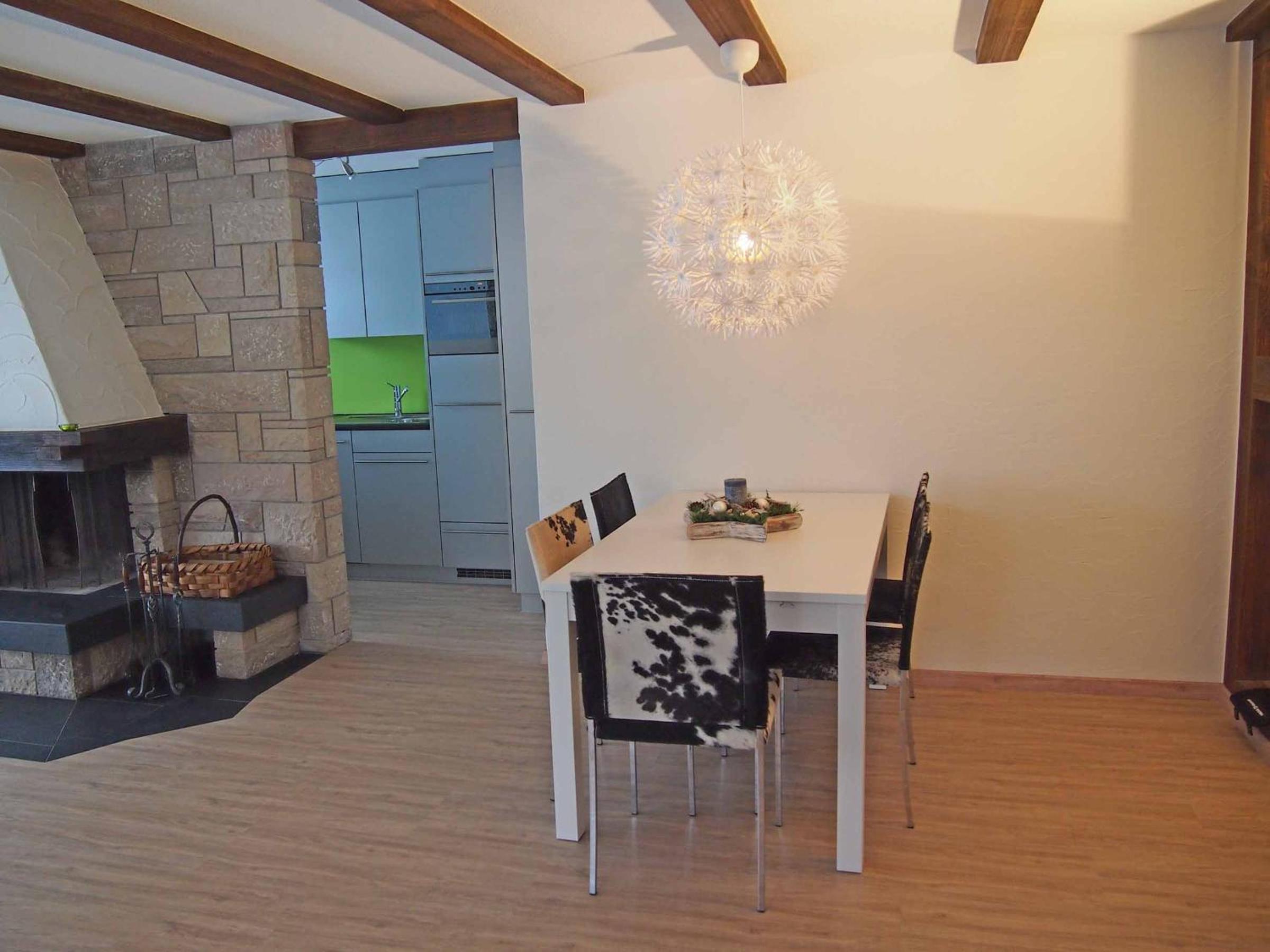 Apartment with Mountain View photo 3