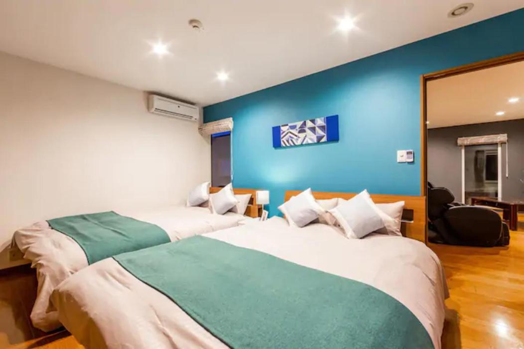 Four-Bedroom House - Photo 20