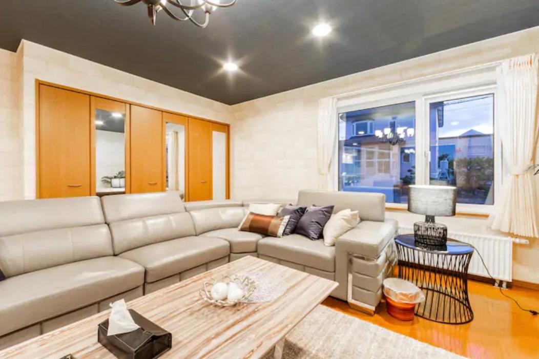 Four-Bedroom House - Photo 8