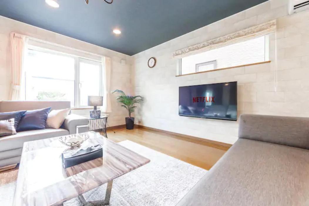 Four-Bedroom House - Photo 7