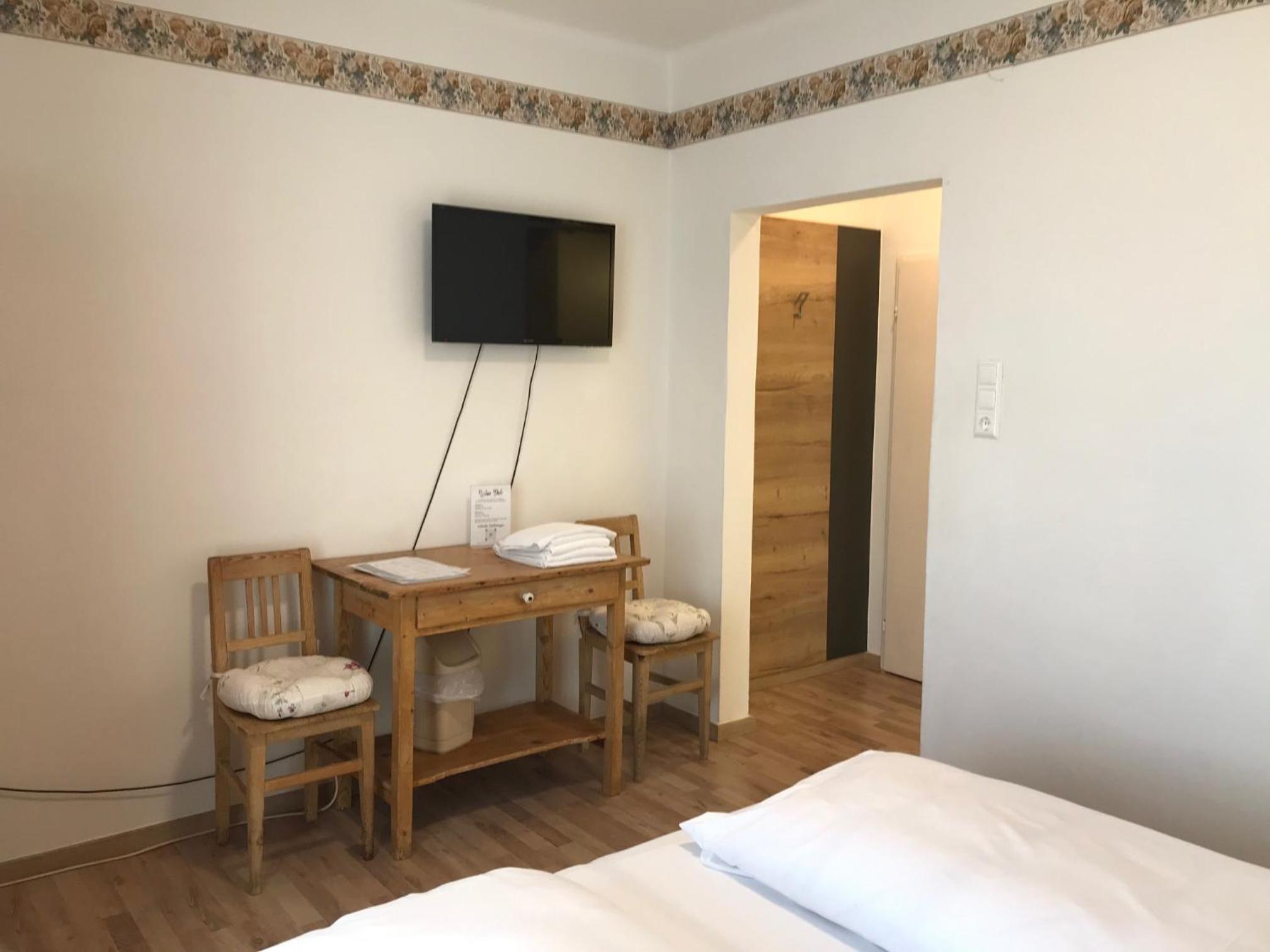 Small Double Room with Balcony photo 3
