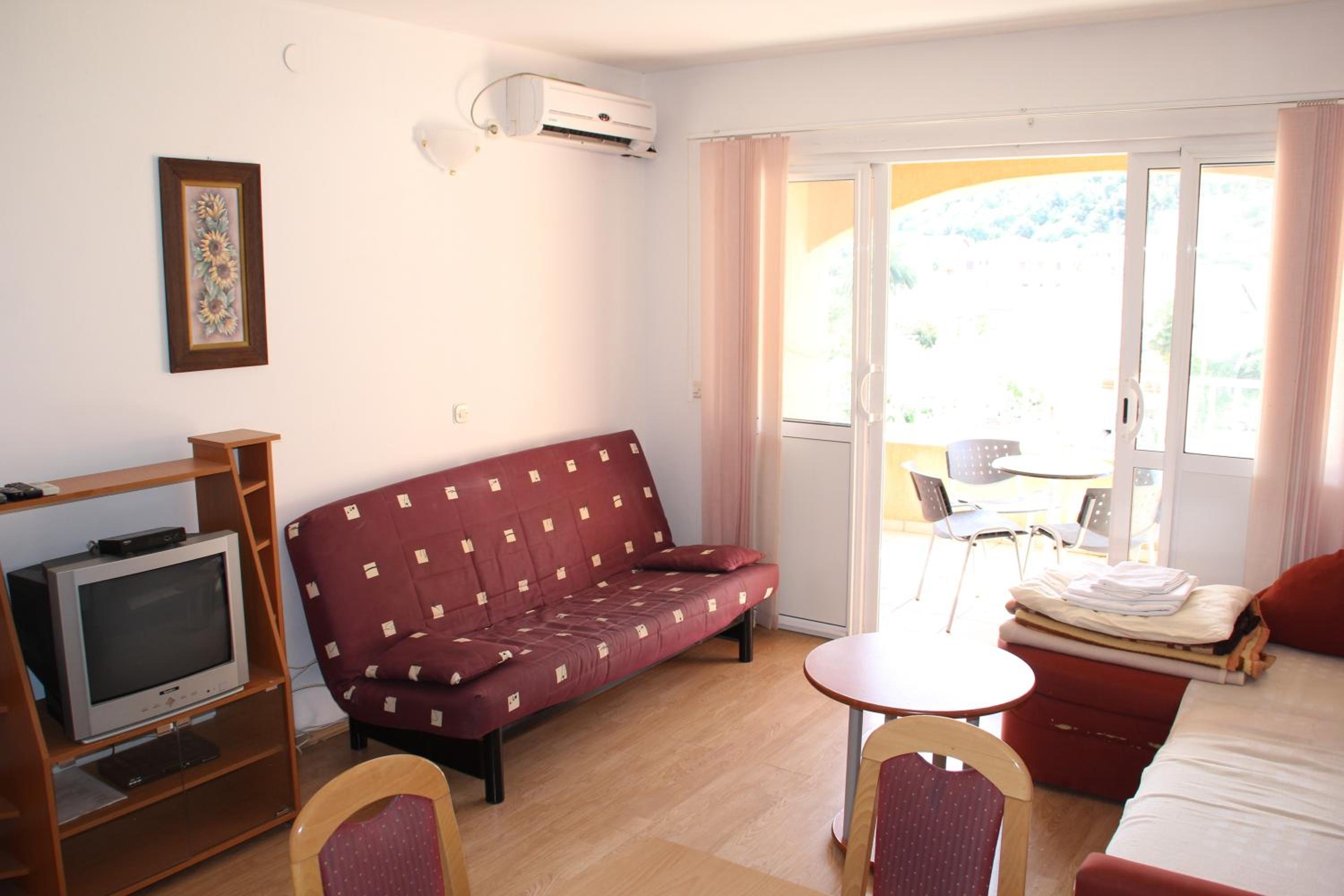 One-Bedroom Apartment with Balcony (4 Adults) photo 1