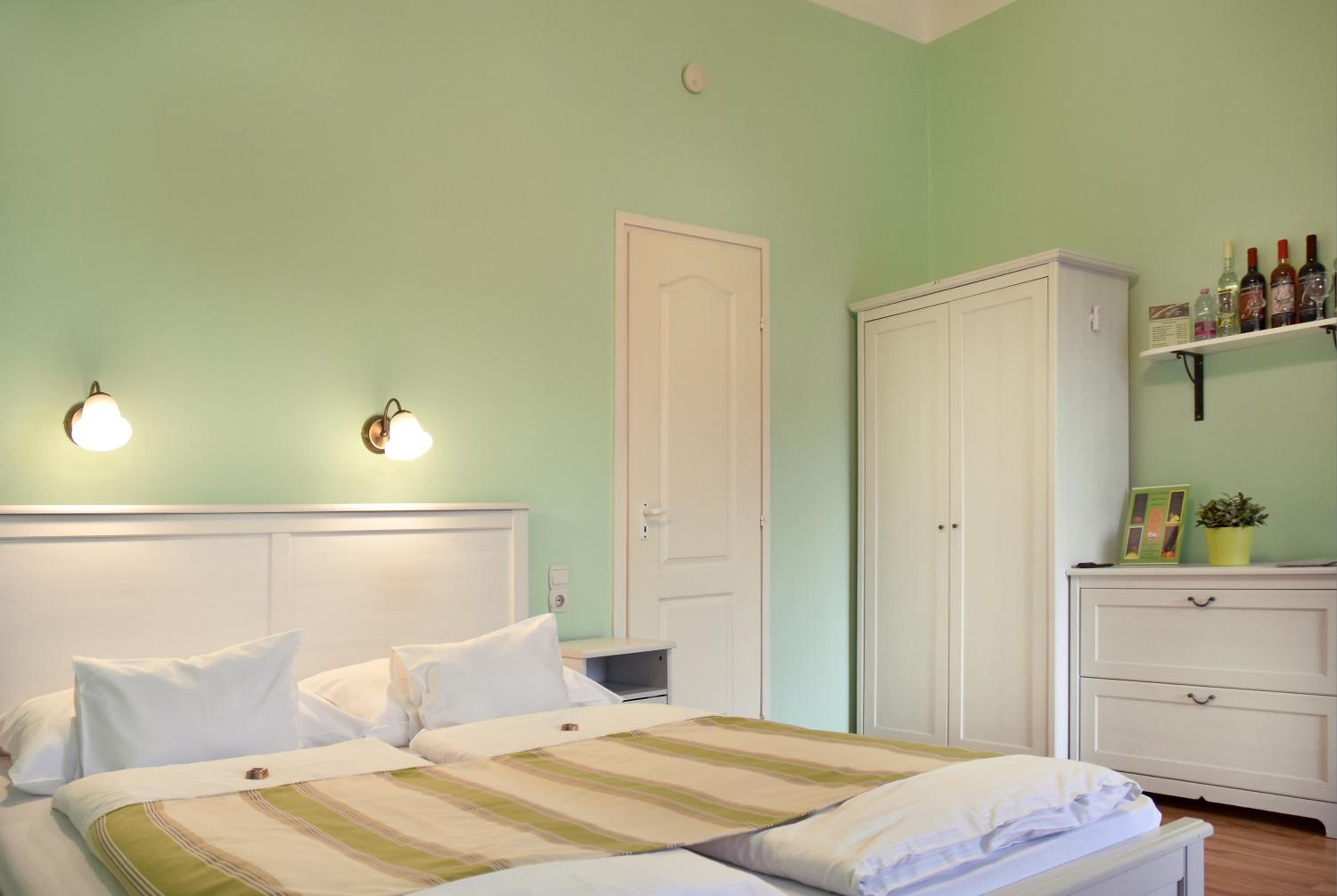 Double or Twin Room photo 1