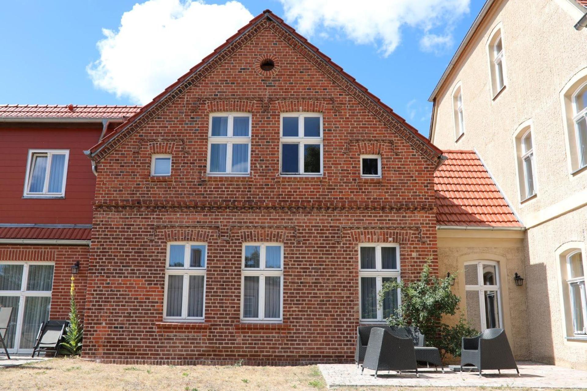 Apartment with Terrace photo 3