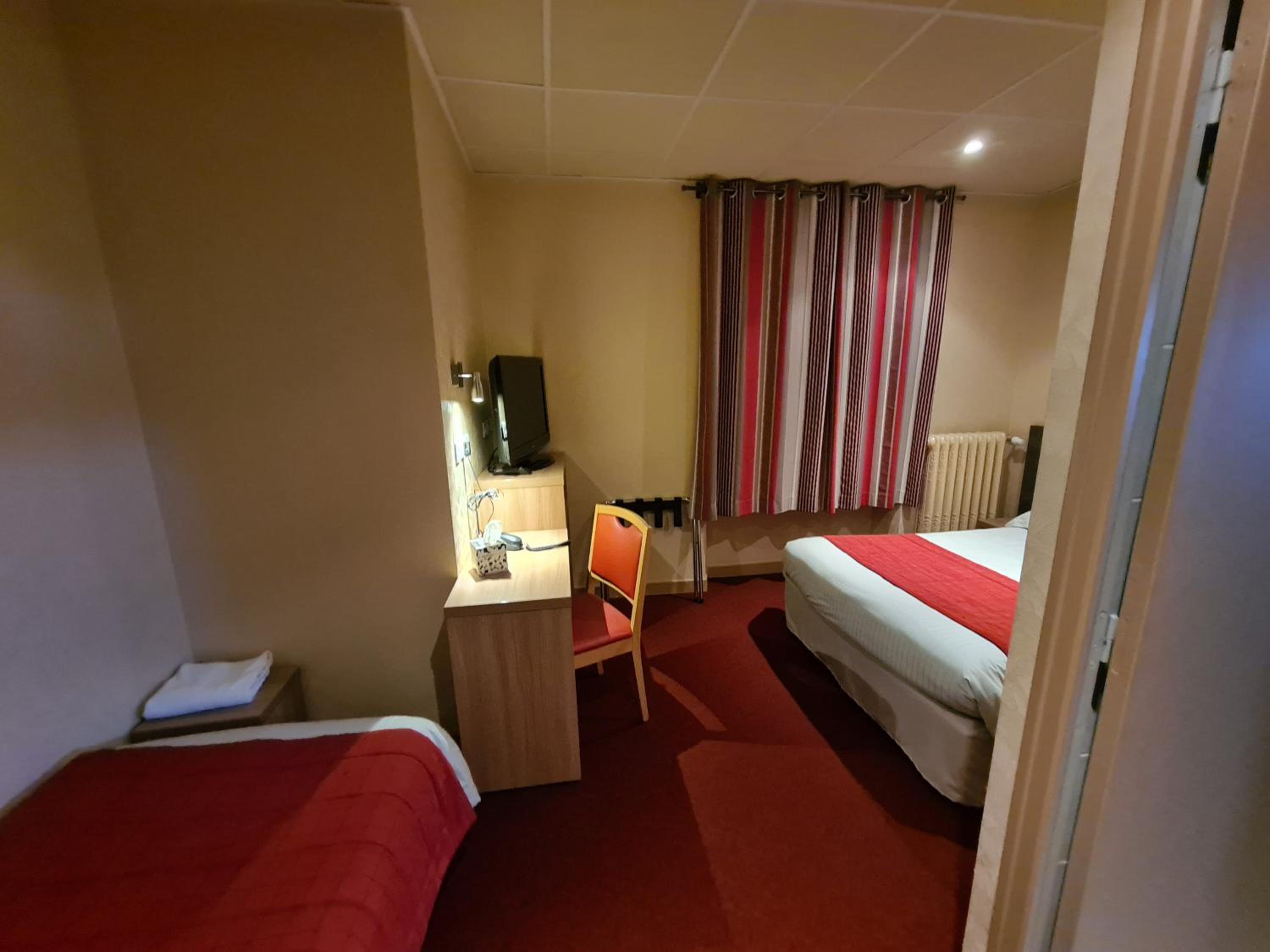 Classic Triple Room - Photo 1