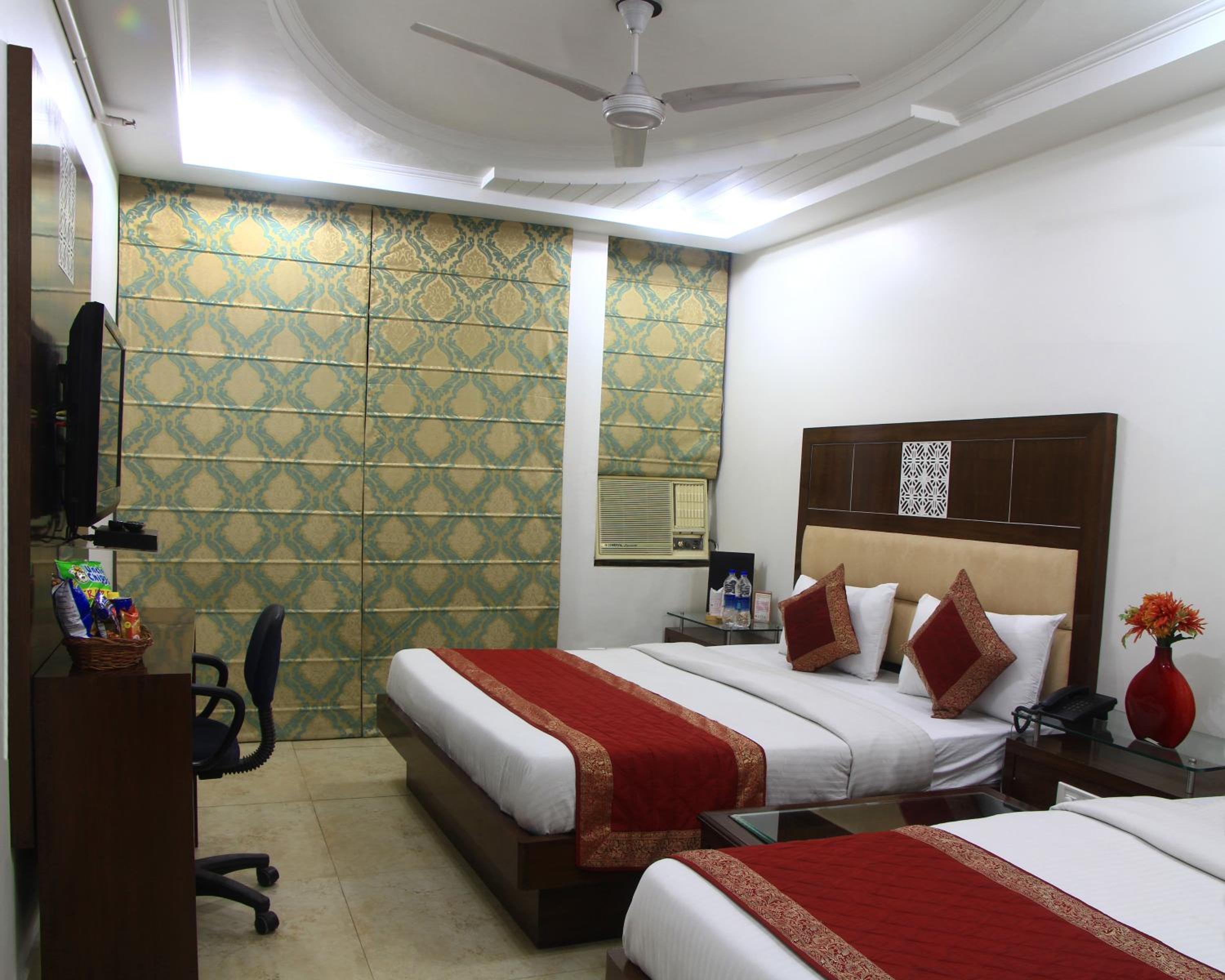 Deluxe Triple Room - Photo 8