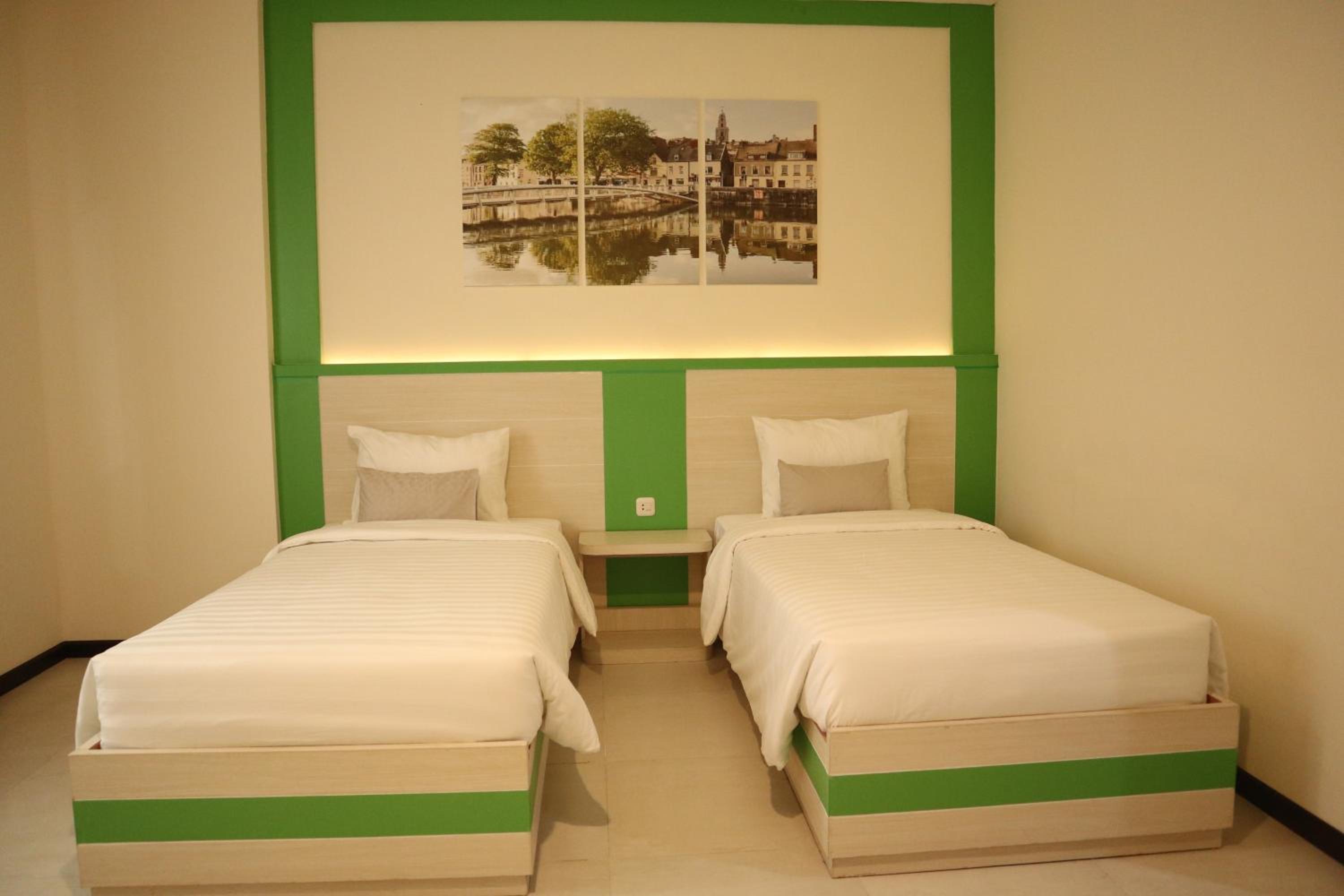 Deluxe Twin Room - Photo 1