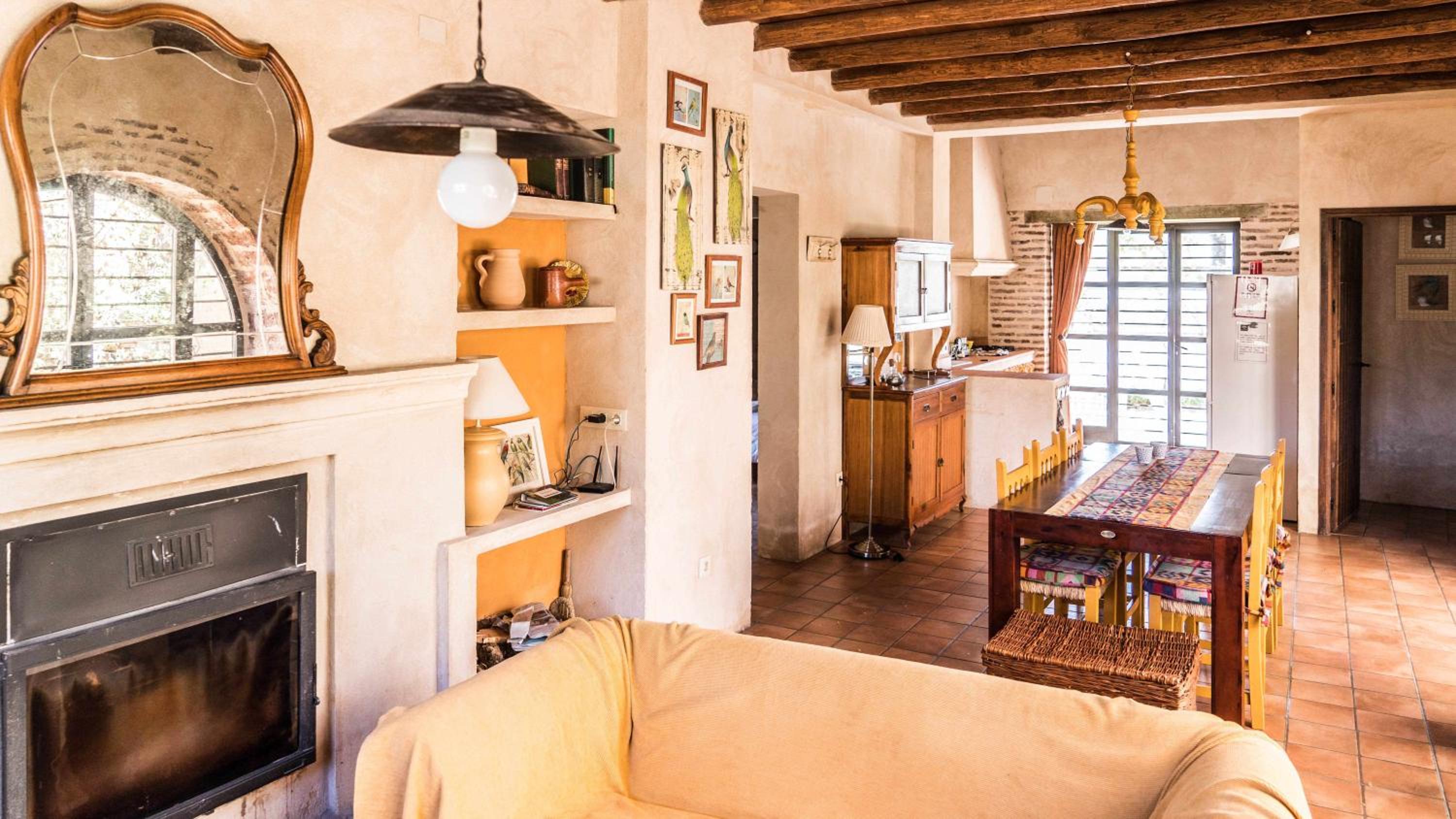 Three-Bedroom House - Photo 1