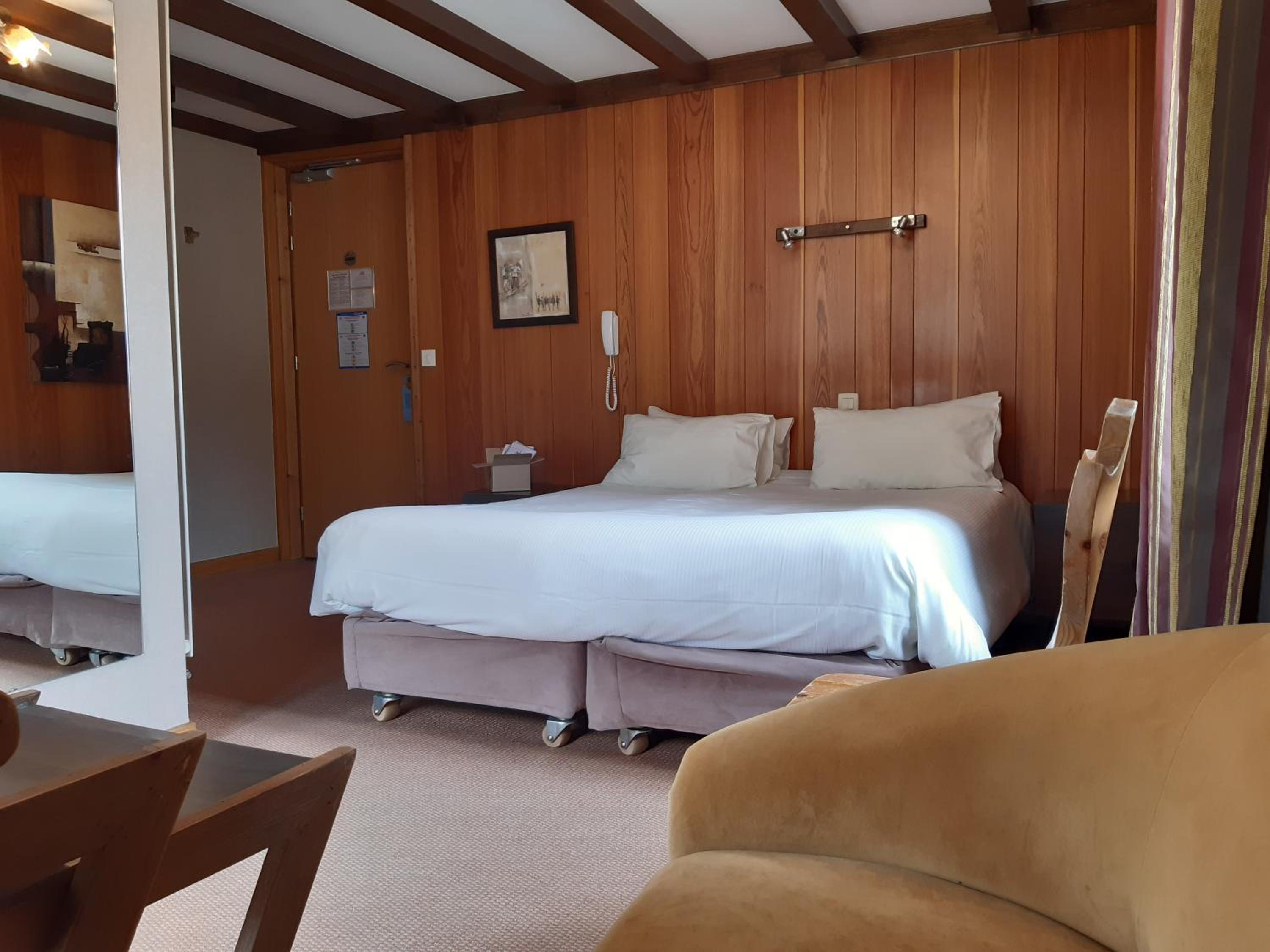 Mountain Double or Twin Room - Photo 3