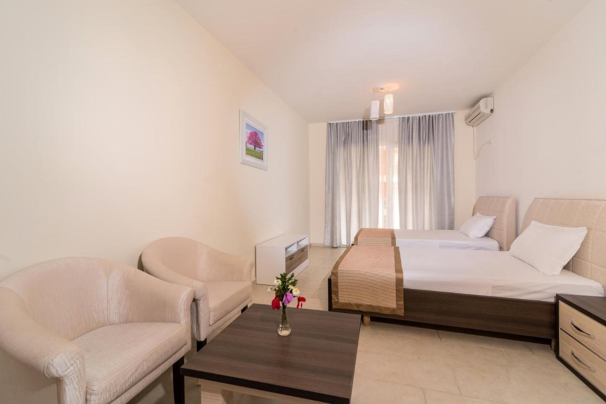 Quadruple Room with Balcony photo 2