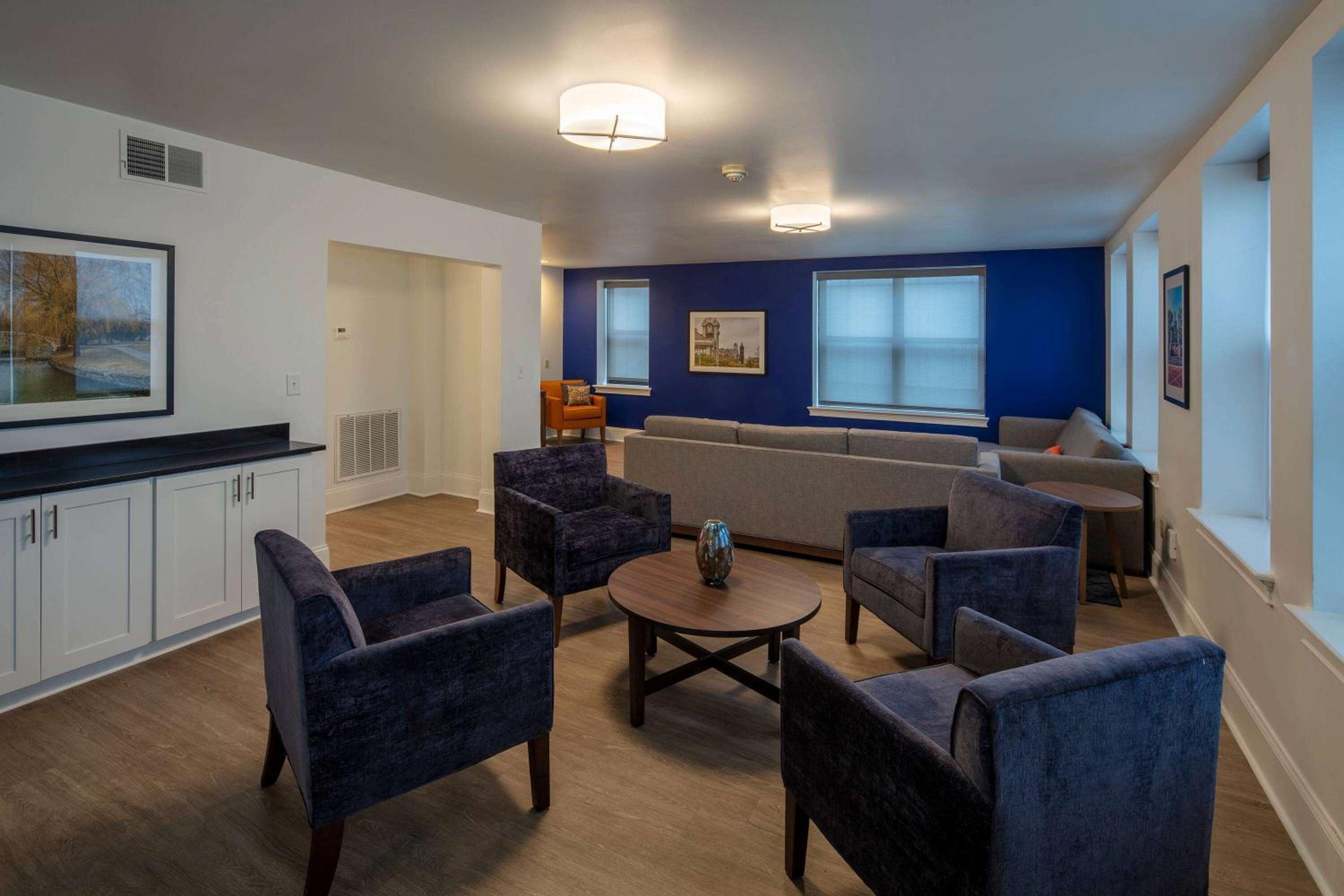 1 King Bed, Presidential Suite, Non-Smoking