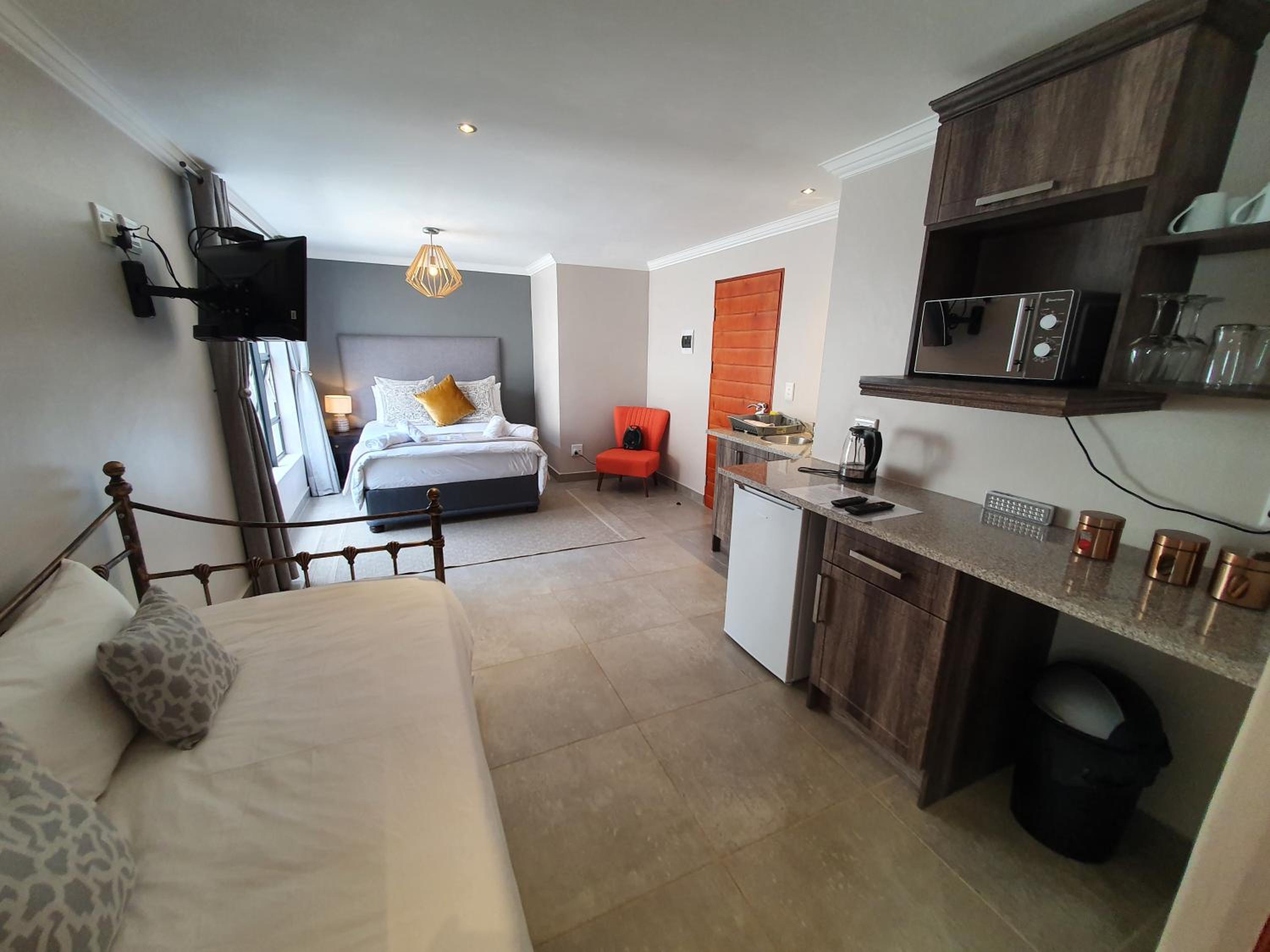 Triple Room with Bathroom photo 1