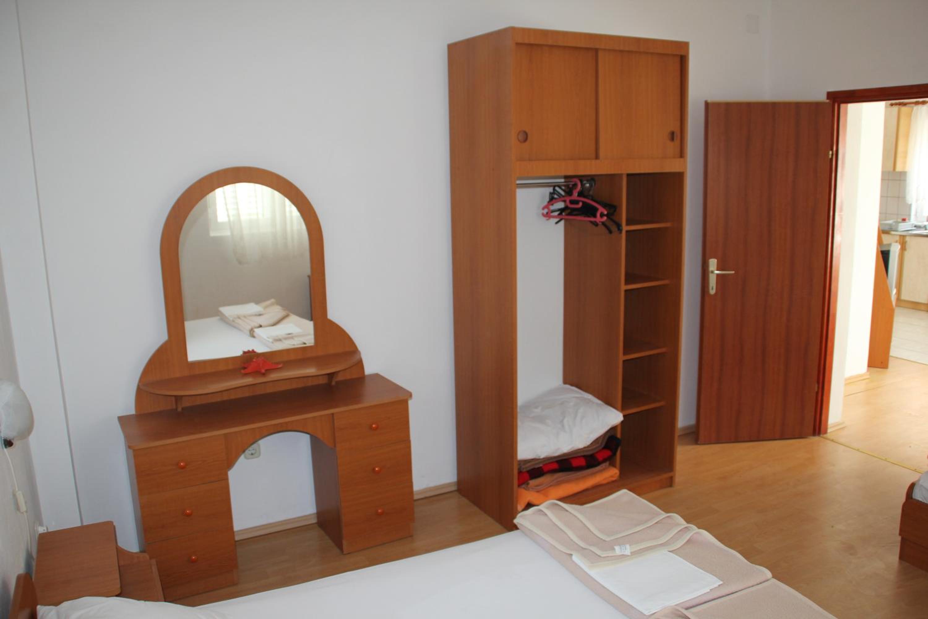 One-Bedroom Apartment with Shared Terrace - Attic photo 1