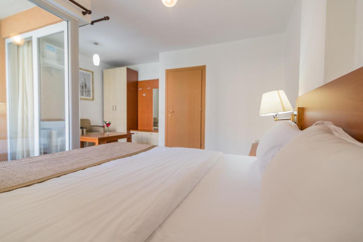 Double Room with Pool View