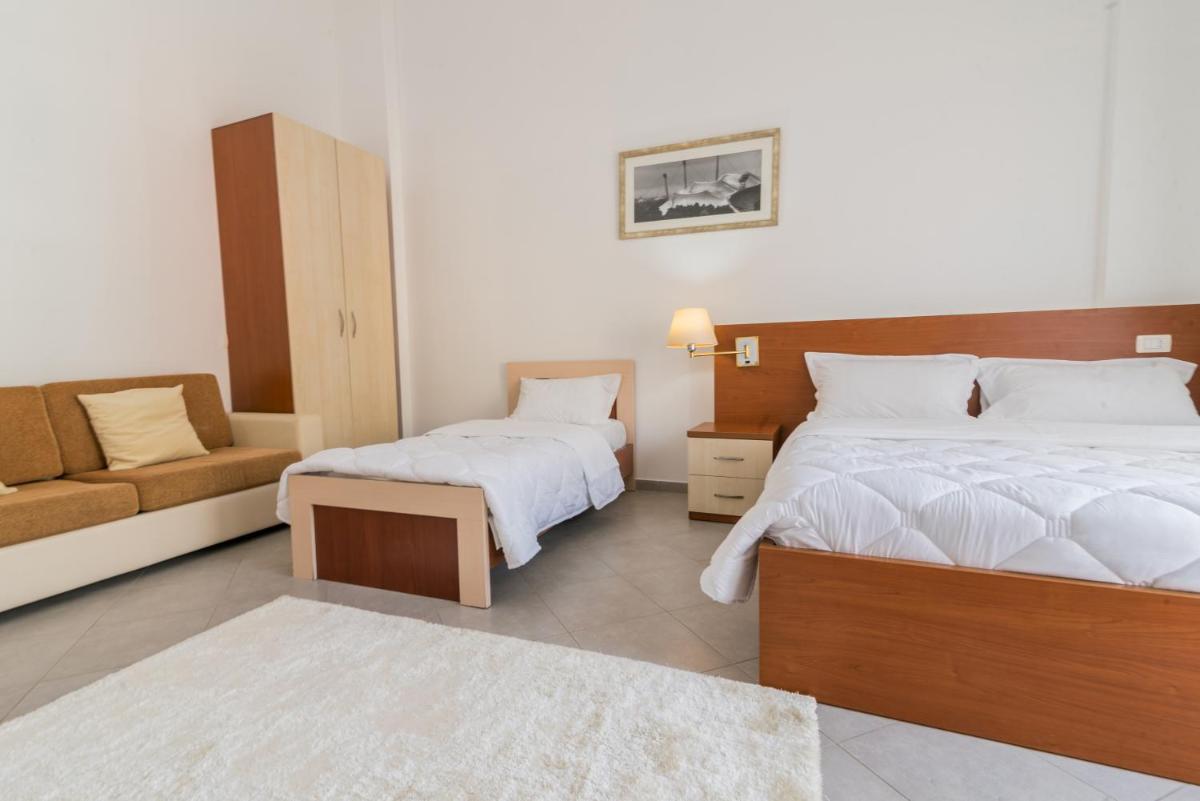 Comfort Triple Room photo 3