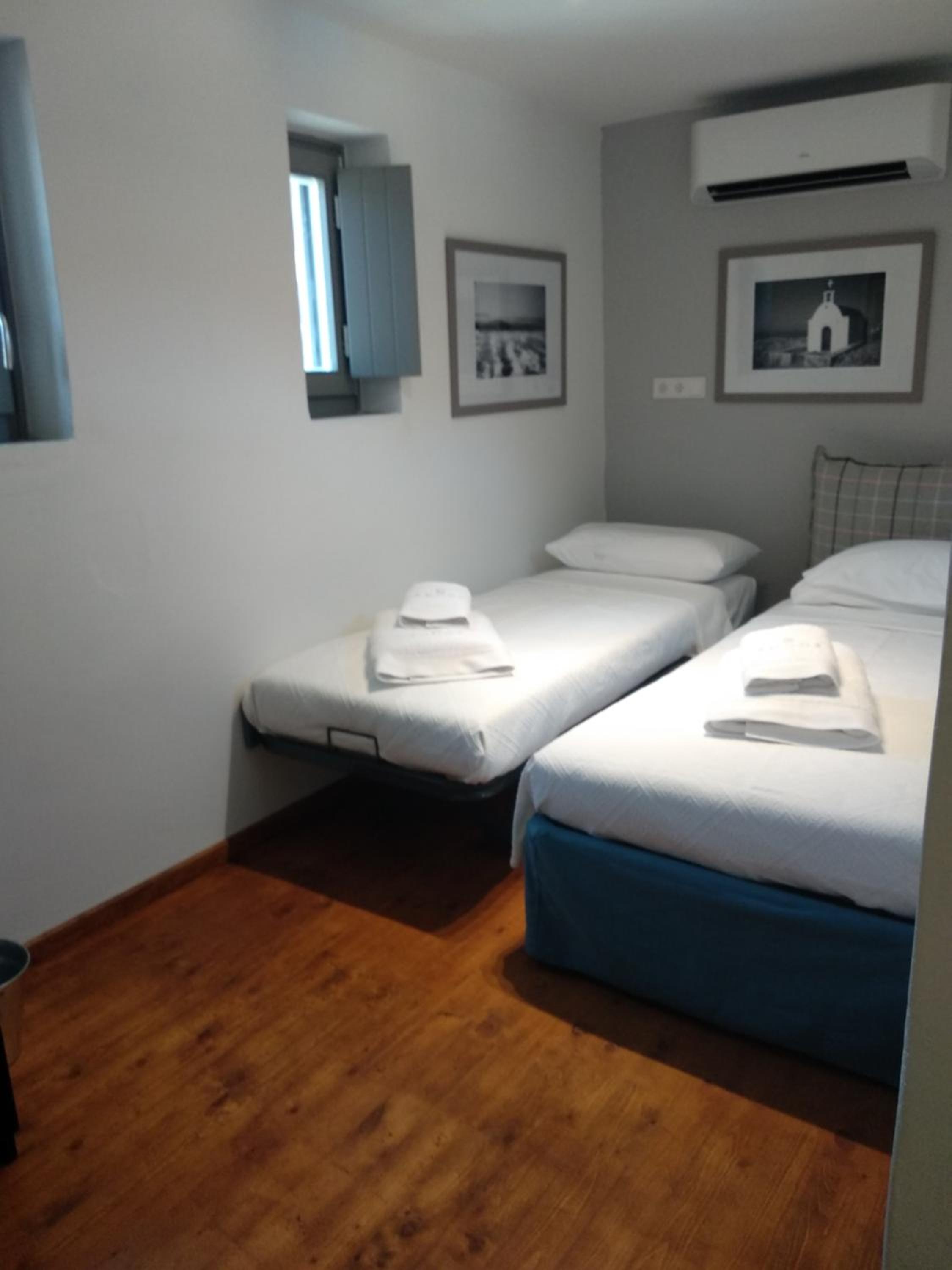 Two Bedroom Beachfront Maisonette photo 1
