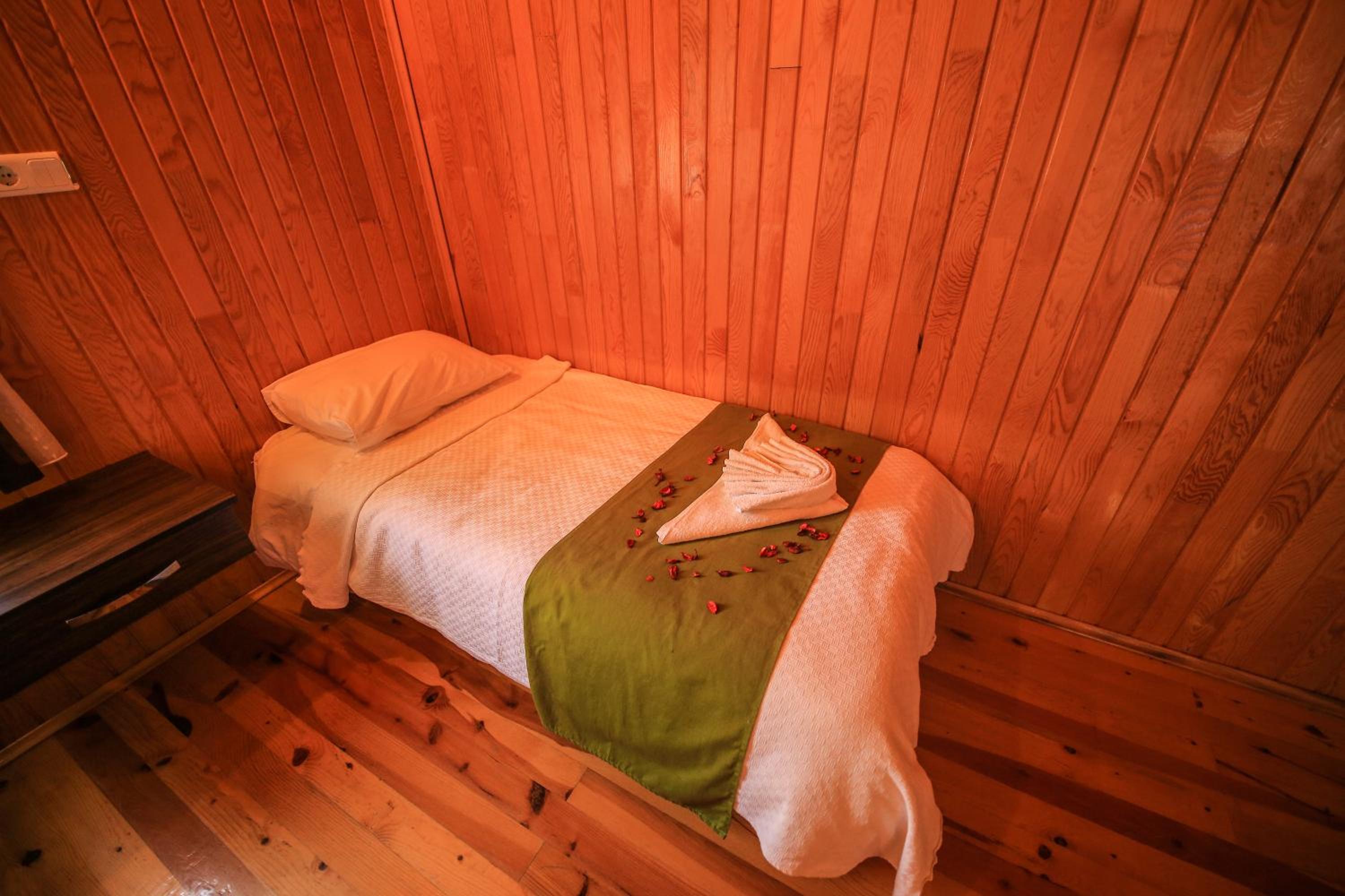 Two-Bedroom Bungalow photo 1